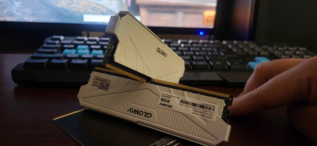 GLOWAY (2x8gb) 16gb ddr4 3200mhz | Jawa