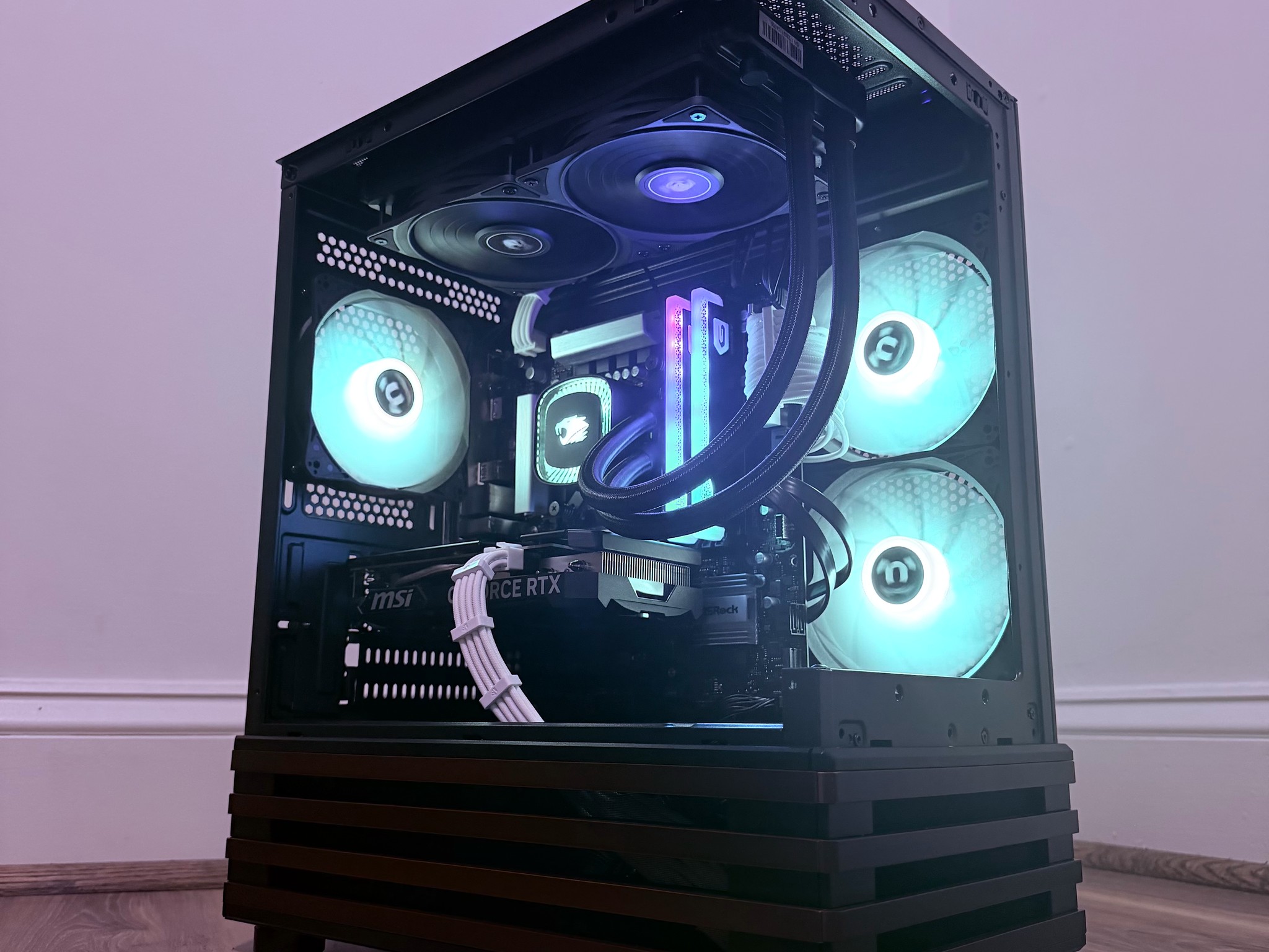 ⚫️"Carbon Pulse "⚫️| 1440p Gaming | Intel i7 13700F | RTX 4060 Ti 16GB | 32B DDR5 Ram | 2TB Storage