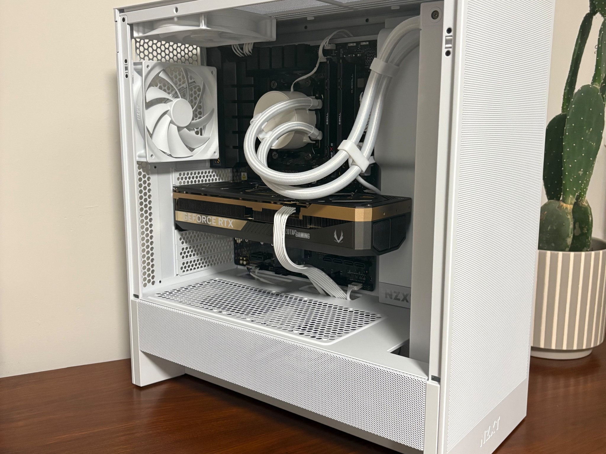 RTX 5070TI | Ryzen 5 7600X3D | 32GB DDR5 | 2TB SSD | 850W PSU | 360MM AIO | 5x 120mm Fan | NZXT H5