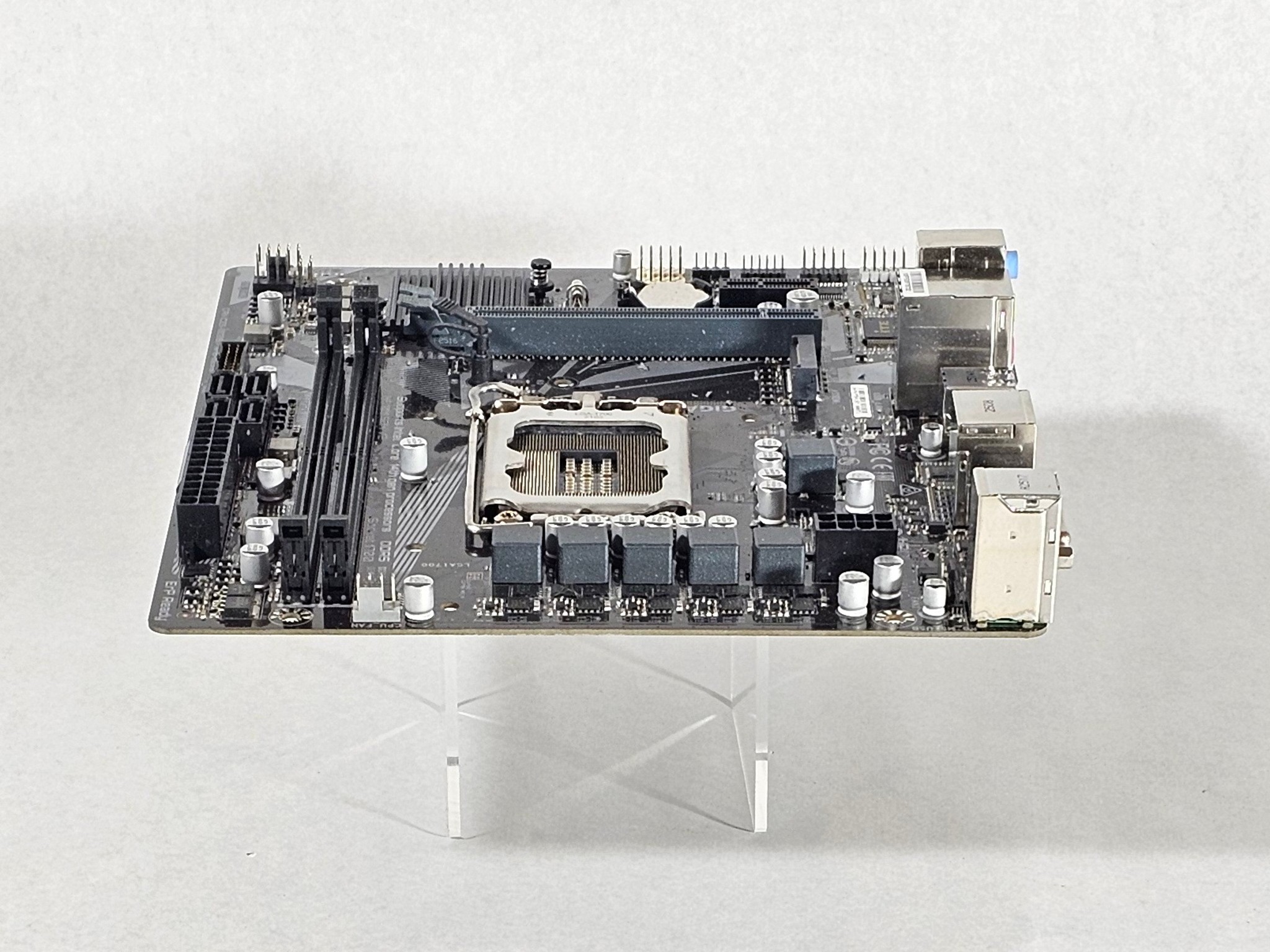 Gigabyte H610M S2H V2 LGA1700 DDR5 mATX Motherboard