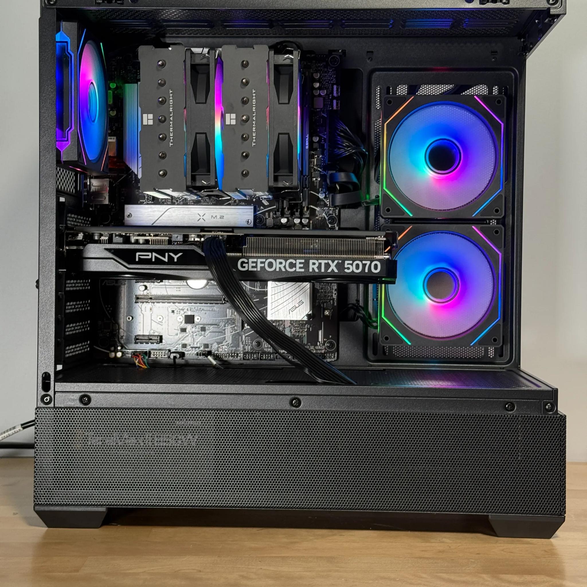 RTX 5070 and Ryzen 7 7800x3d Gaming PC