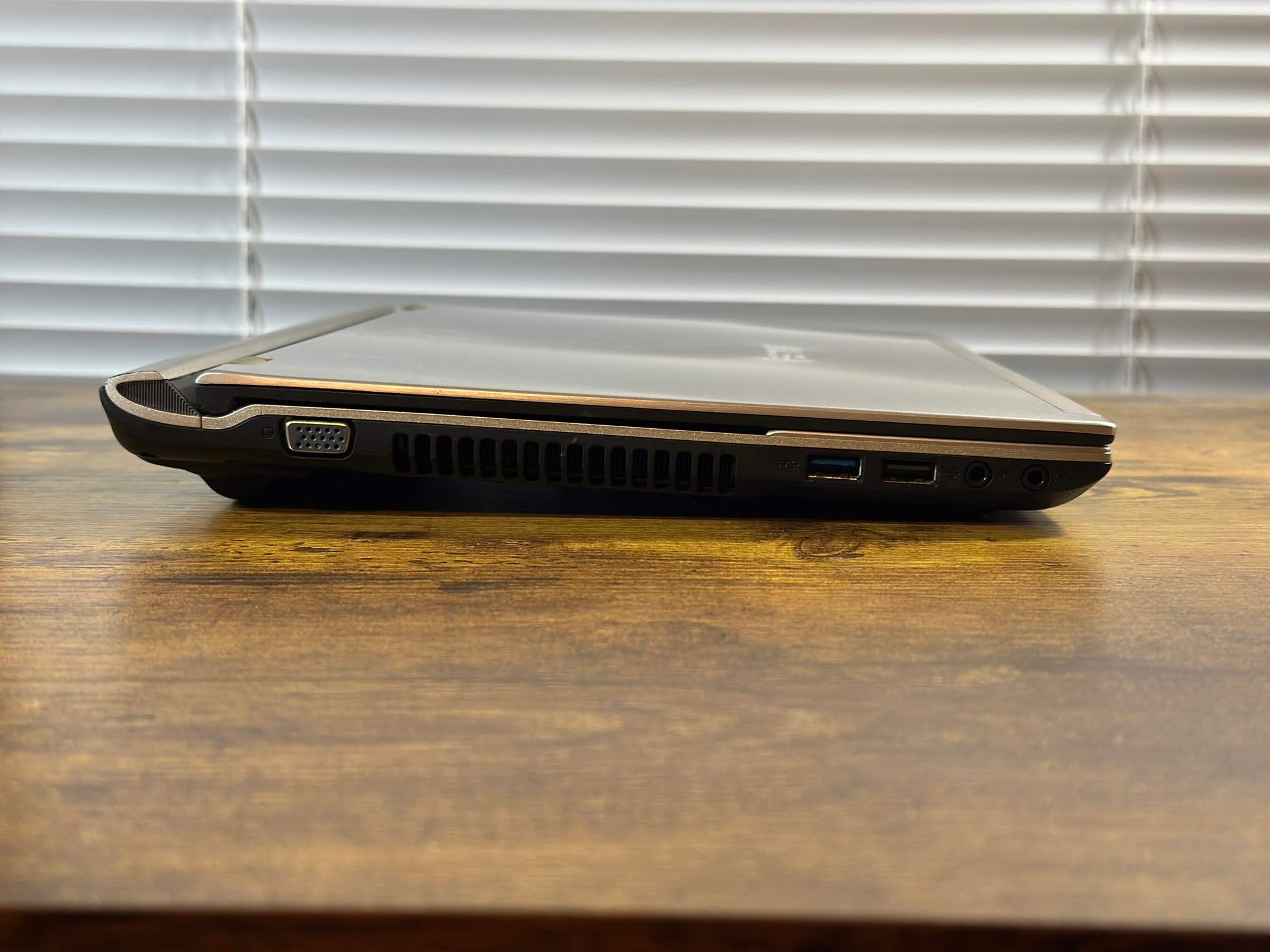 Asus U46E | Intel i7 2640M | 8GB DDR3 | 120GB SSD | Intel HD Graphics | Windows 11 | 14" Laptop