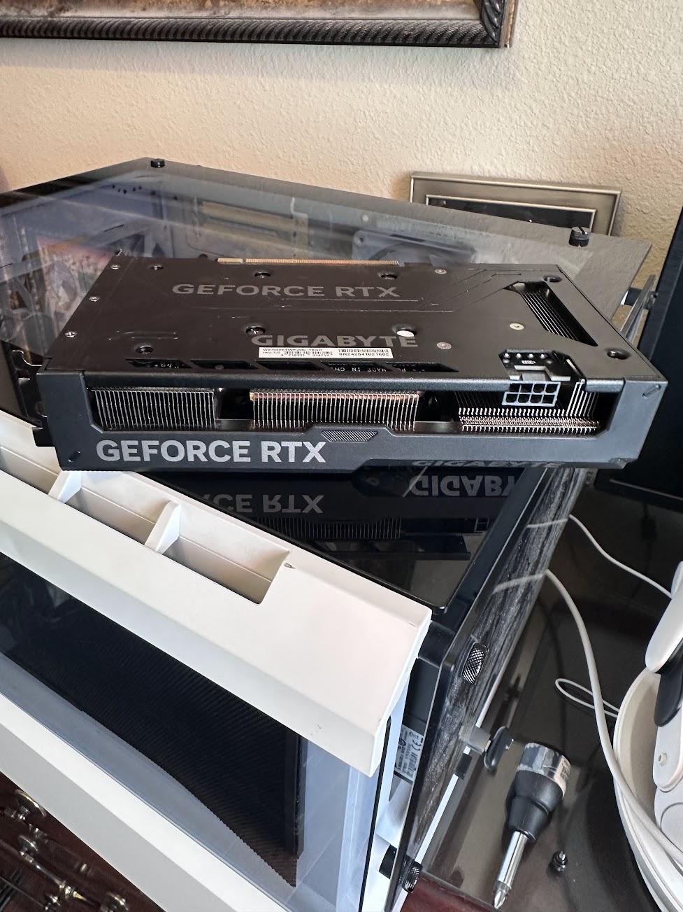 GeForce RTX™ 4060 Ti WINDFORCE OC 16G GPU