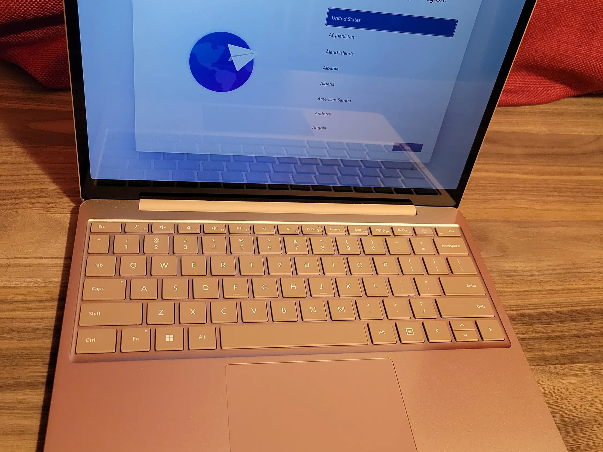 Microsoft Surface Laptop Go 2 - intel i5 11th gen. - 256gb ssd - 12.4" touch screen