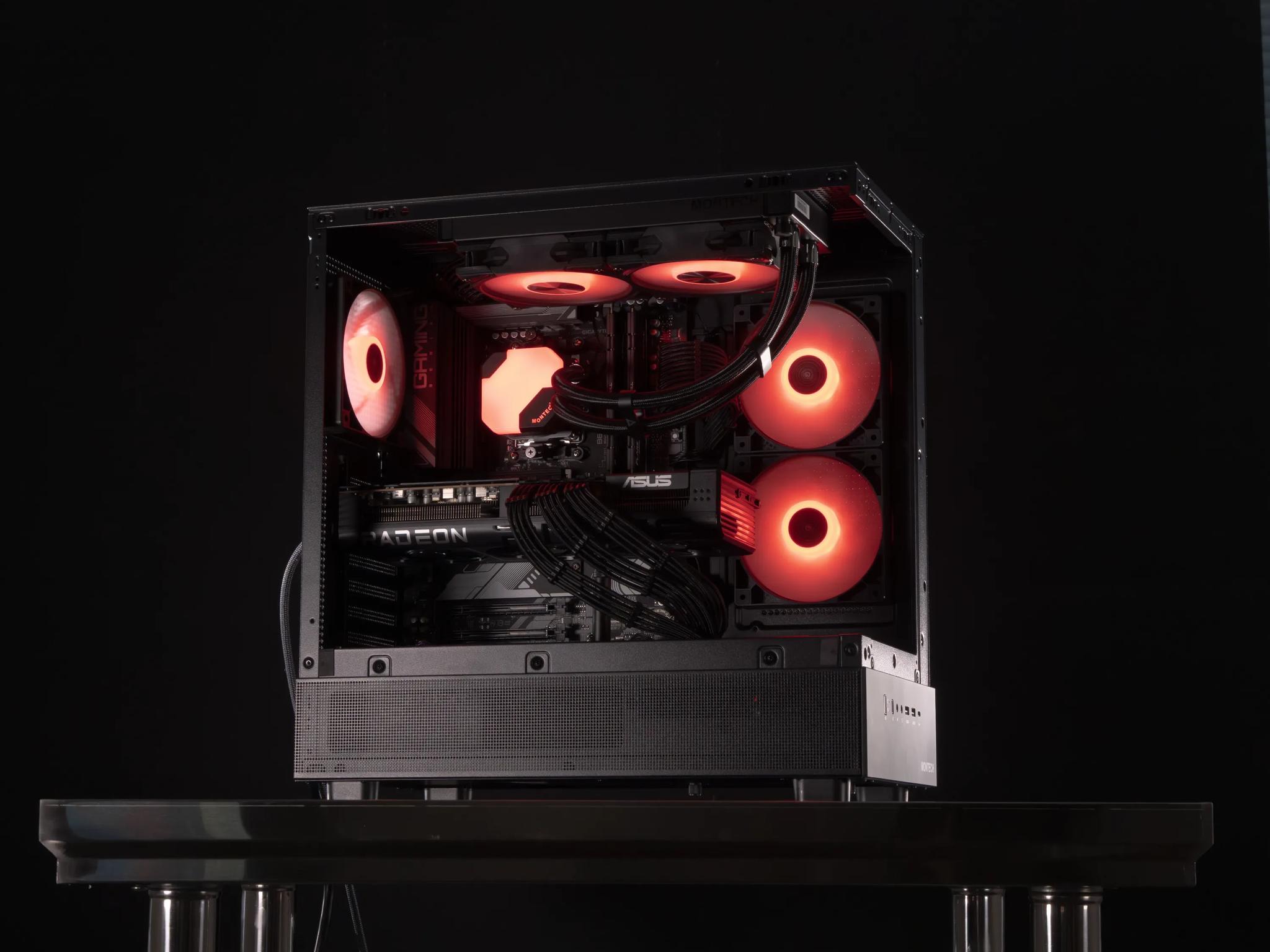 💥 Blitz - RX 9070 XT / AMD R7 9700X | Elite 1440p & High-Performance 4K gaming PC