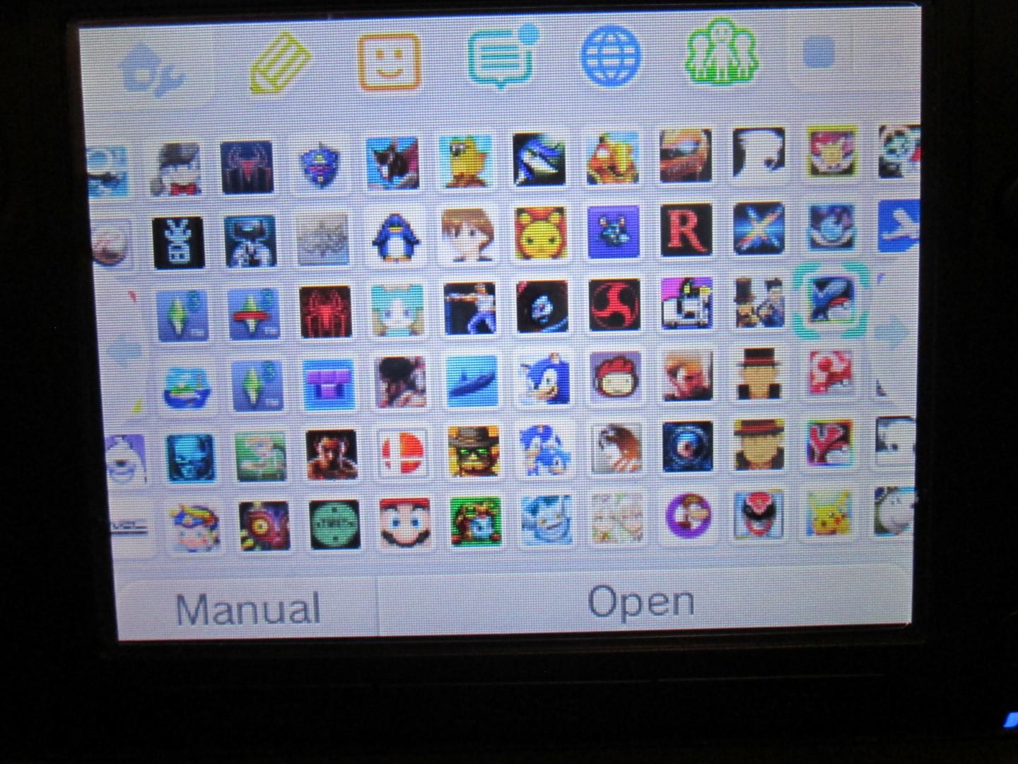 Nintendo 3ds XL Gold Metal Case With Accessories And Games