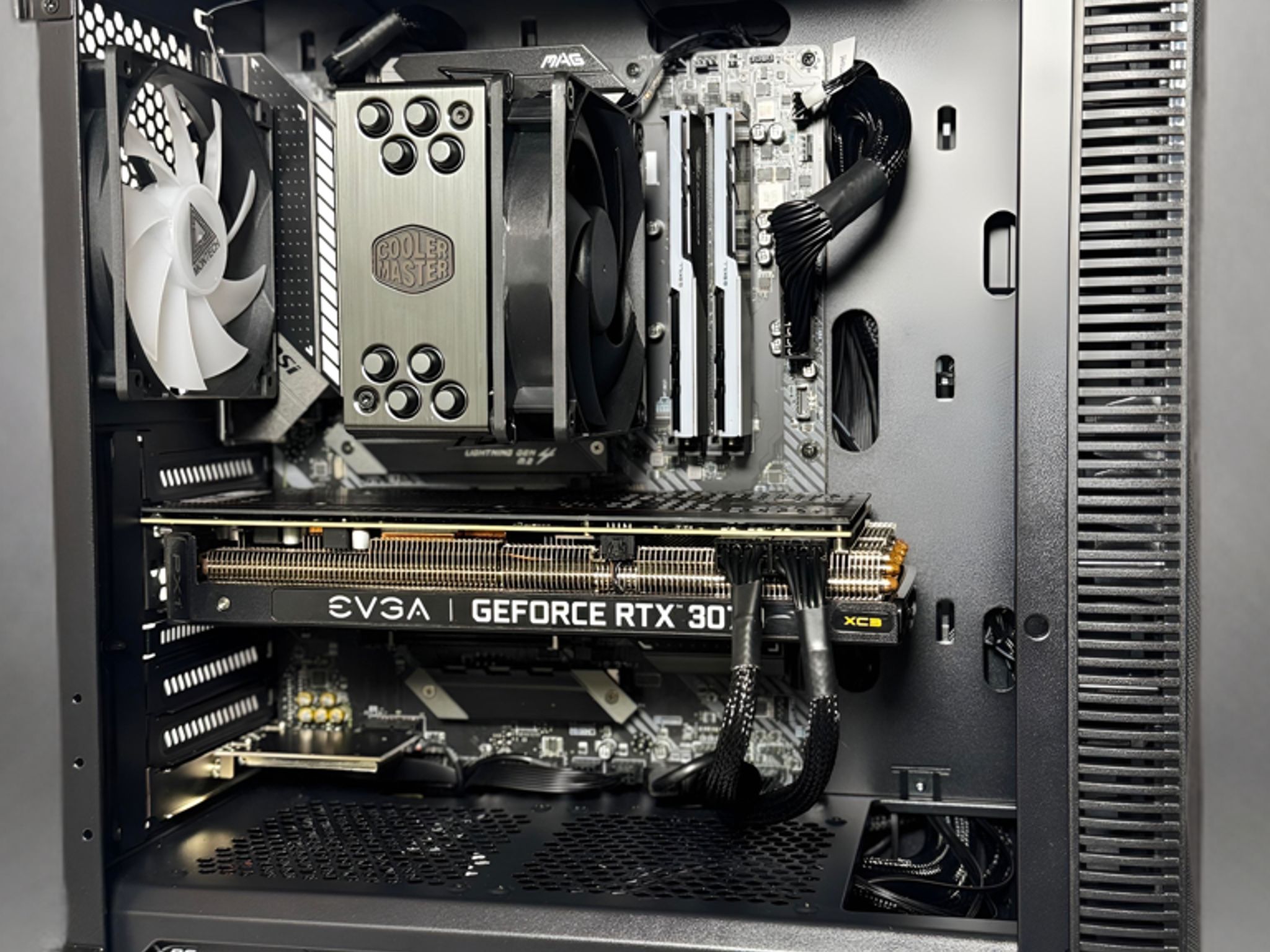 👾Xtreme Gamer❌ | R7 5800X | NVIDIA 3070 XC3 | 32GB DDR4 | 1TB SSD | 1TB HDD| BLACK EDITION⚫️