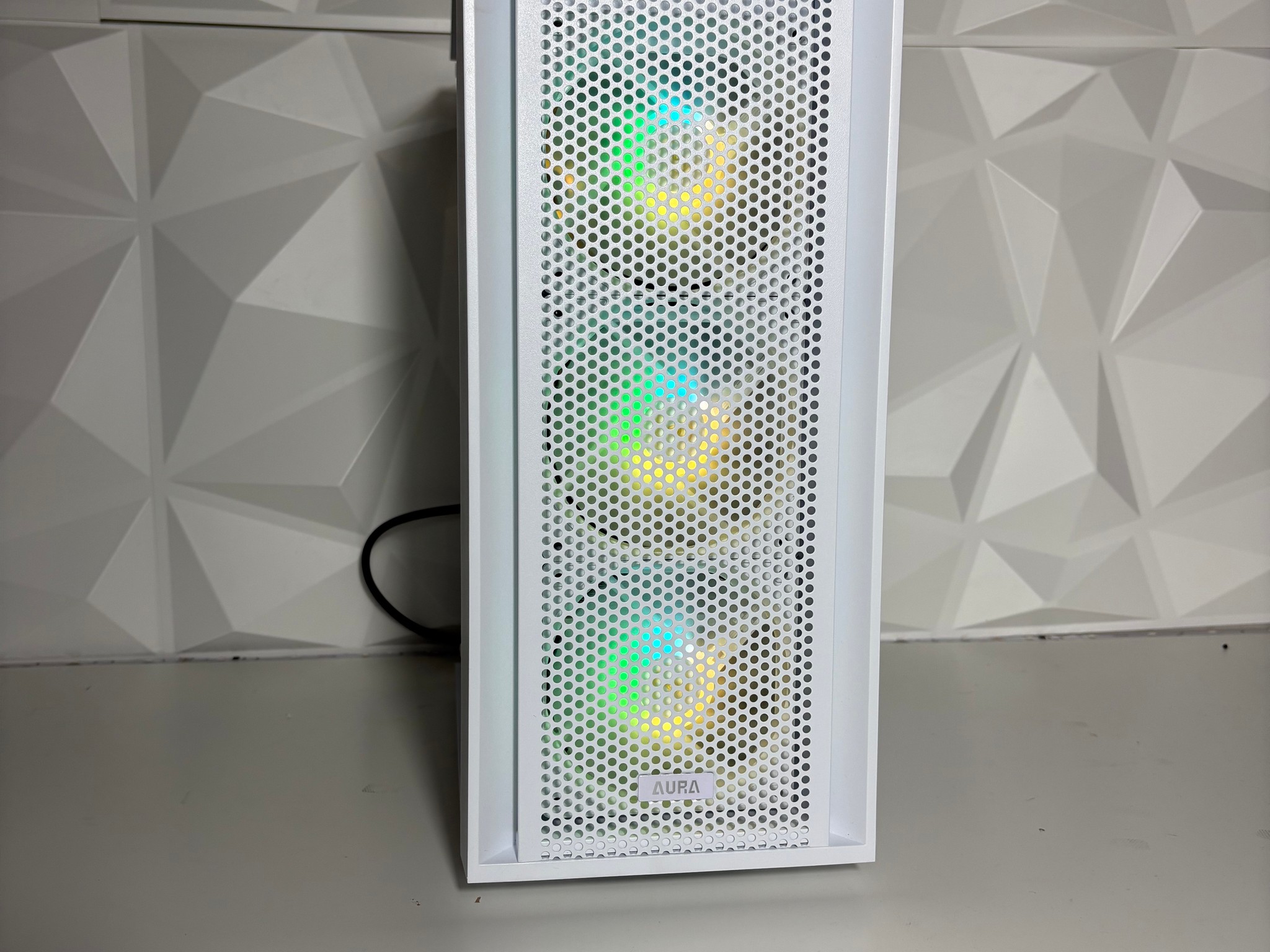 Glacier Valley (V2) Gaming PC - AMD Ryzen 7 1700, RTX 2060, 16GB DDR4, 1TB SSD