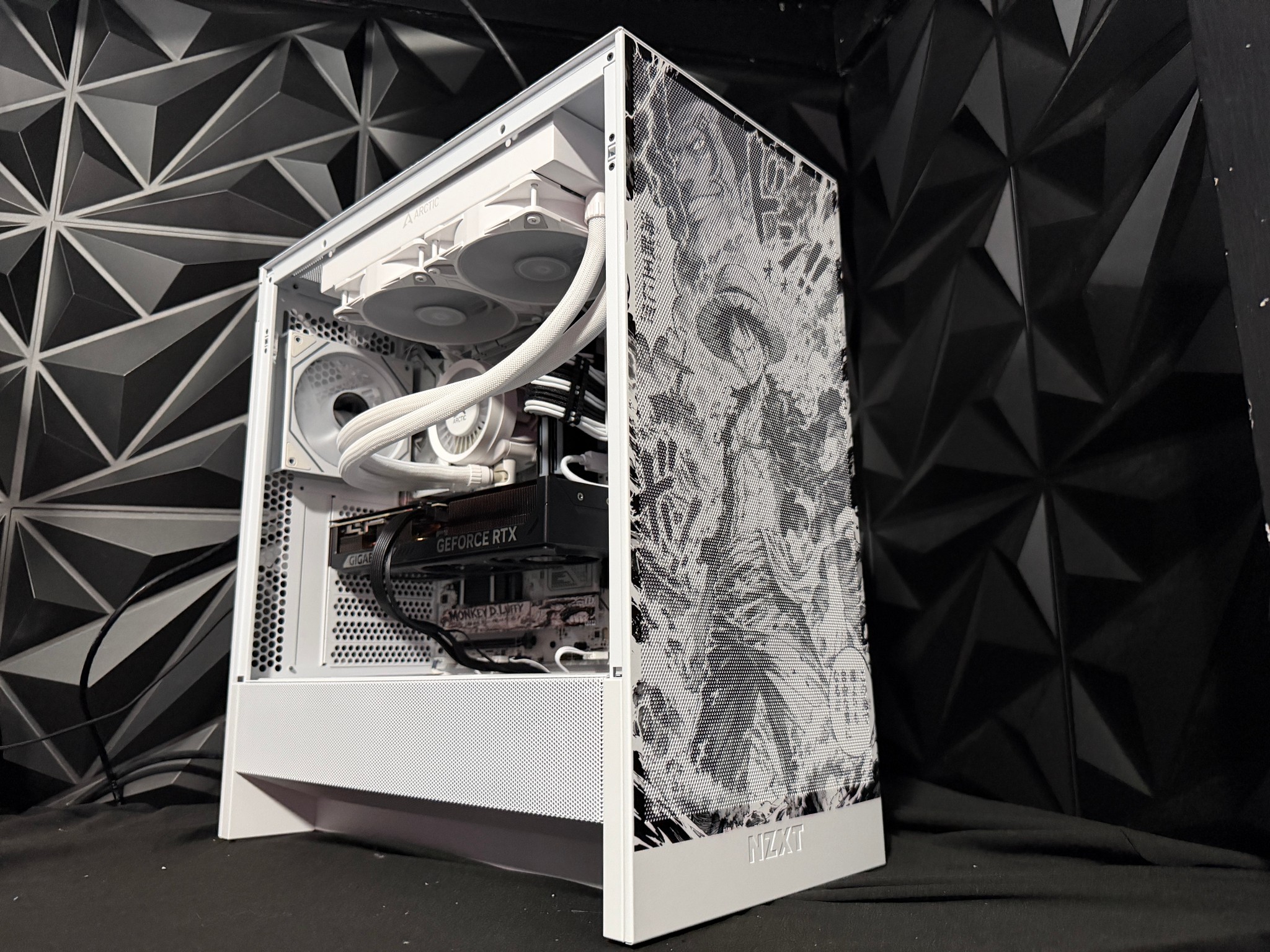 👑📖 MANGA KING 📖👑 Ryzen 9 7900X| RTX 5070| 32 GB DDR5 7200MHz| 2.75 TB NVMe| 850W Gold PSU