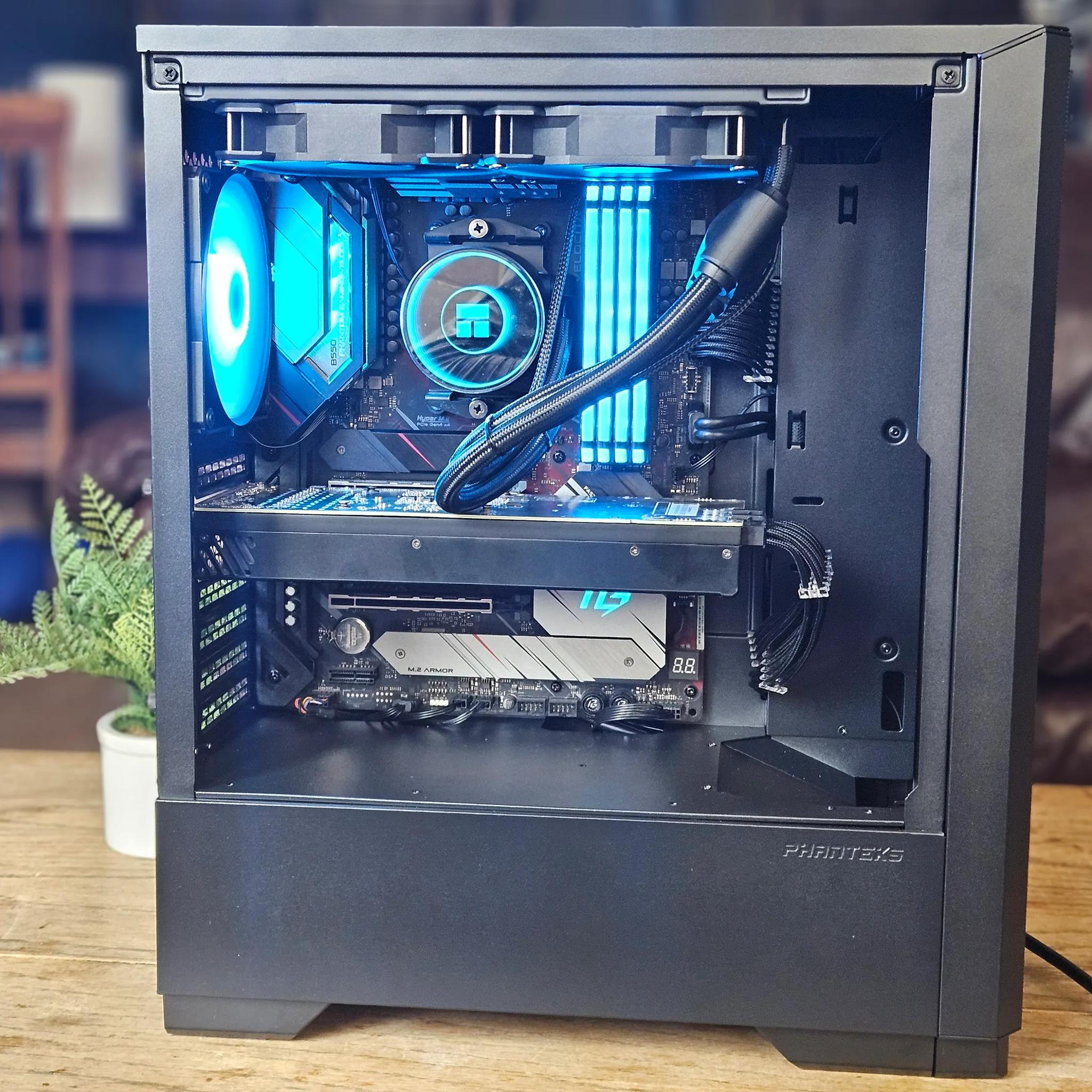 Ryzen 5 5600X RTX 3070 Gaming and Streaming PC