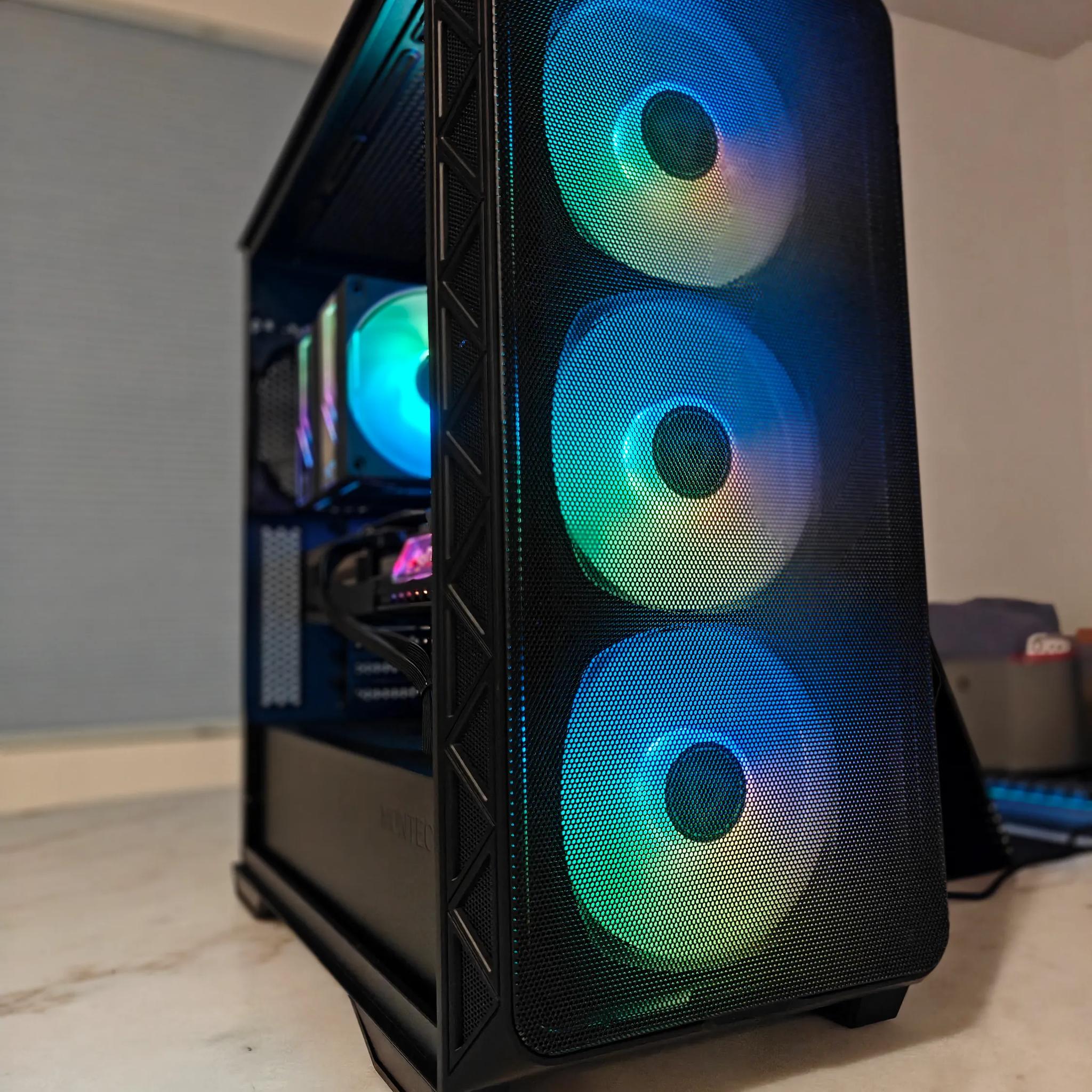 1440P - MSI Vanguard Nvidia RTX 5070 - AMD Ryzen 7 7700X - 32GB DDR5 6000 - 2TB M.2 Gen 4 SSD