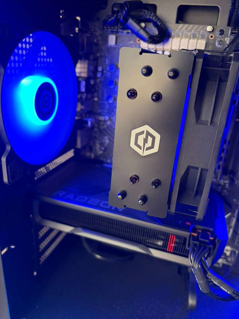 CyberPowerPC - AMD Ryzen 7 8700F - 16GB Memory - AMD Radeon RX 7600 8GB - 1TB PCIe 4.0 SSD - White