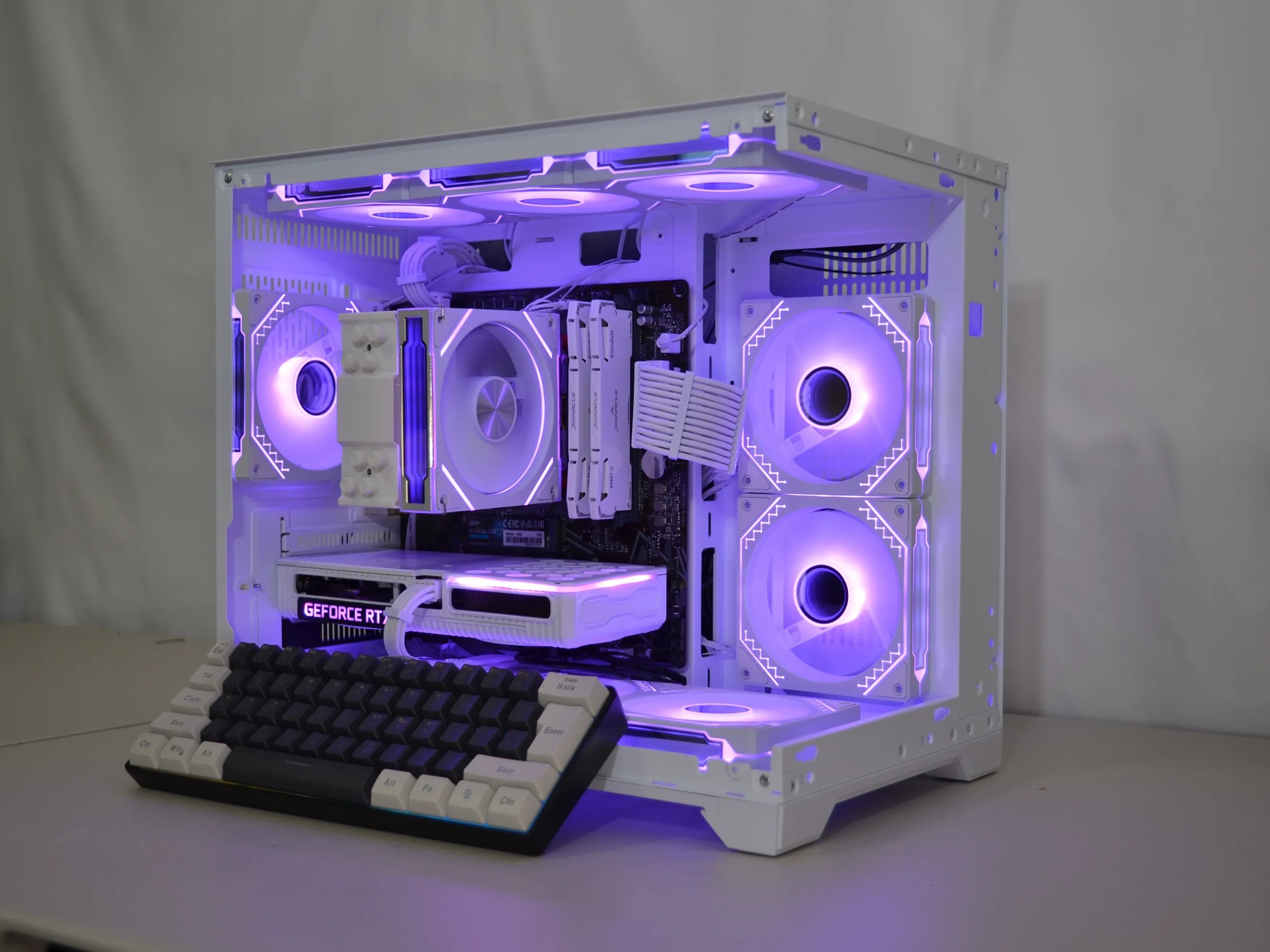 ⚪White Out⚪ Free Keyboard⌨️ | RTX 3060ti | Ryzen 5 5500 | 1tb NVMe | Windows 11 FULLY ACTIVATED