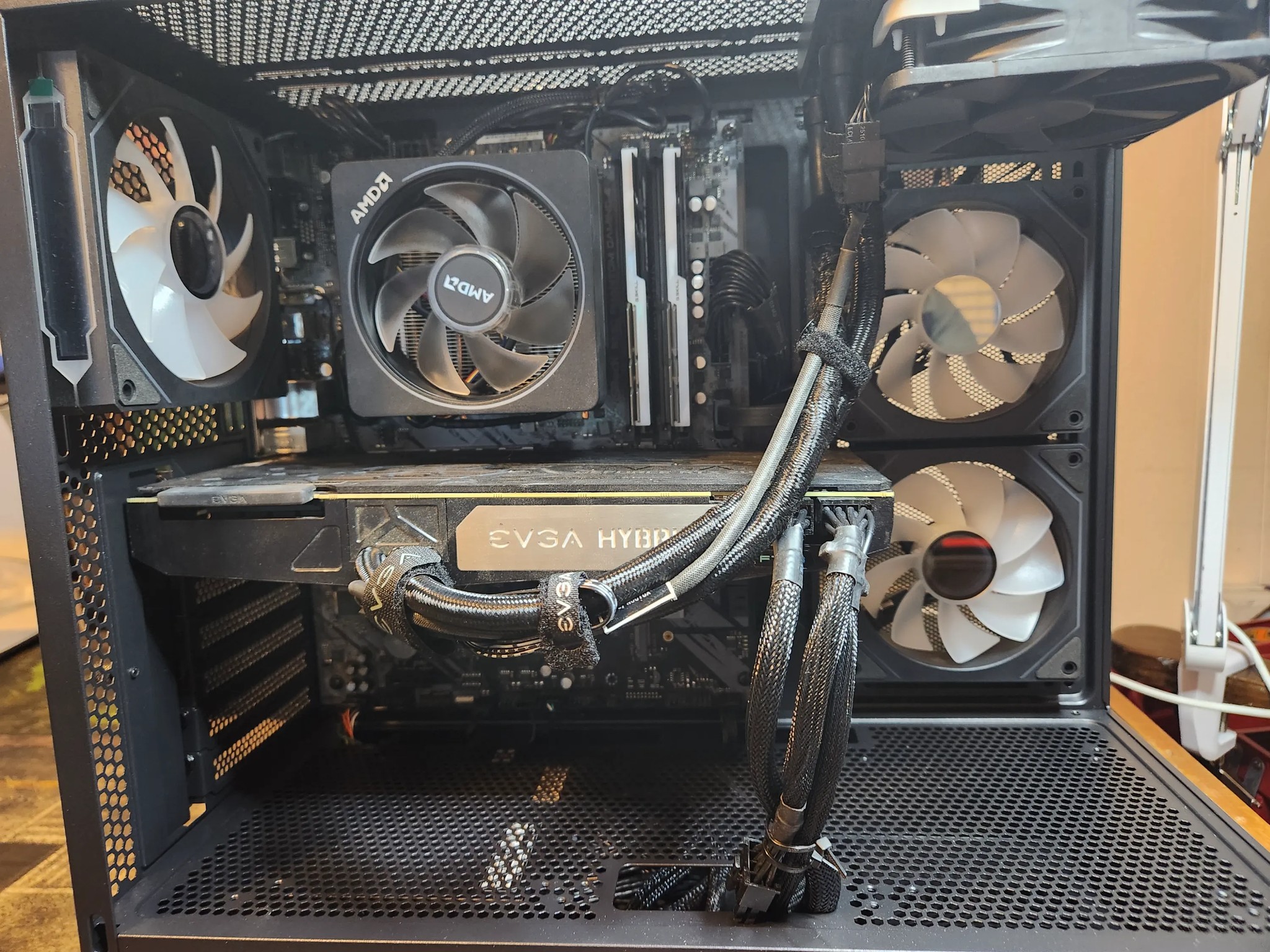 TEAM GEREN RTX 2080TI EVGA hybrid/ Ryzen 5 5600X 1440P gaming pc!