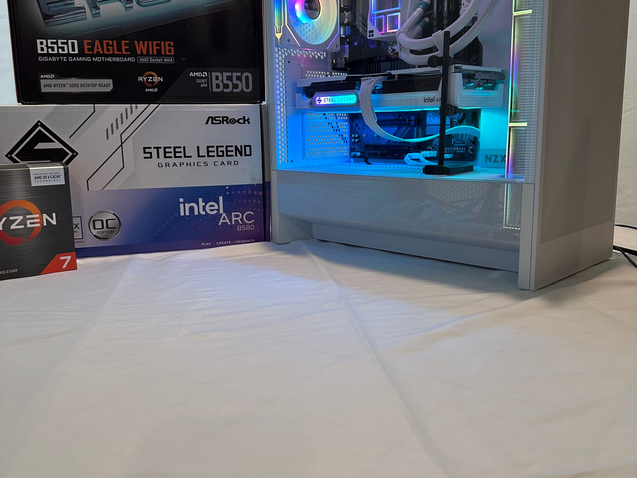 R7 5700X3D / ASRock Steel Legend OC Edition (Intel) ARC B580 12GB - Mid Tower Gaming PC