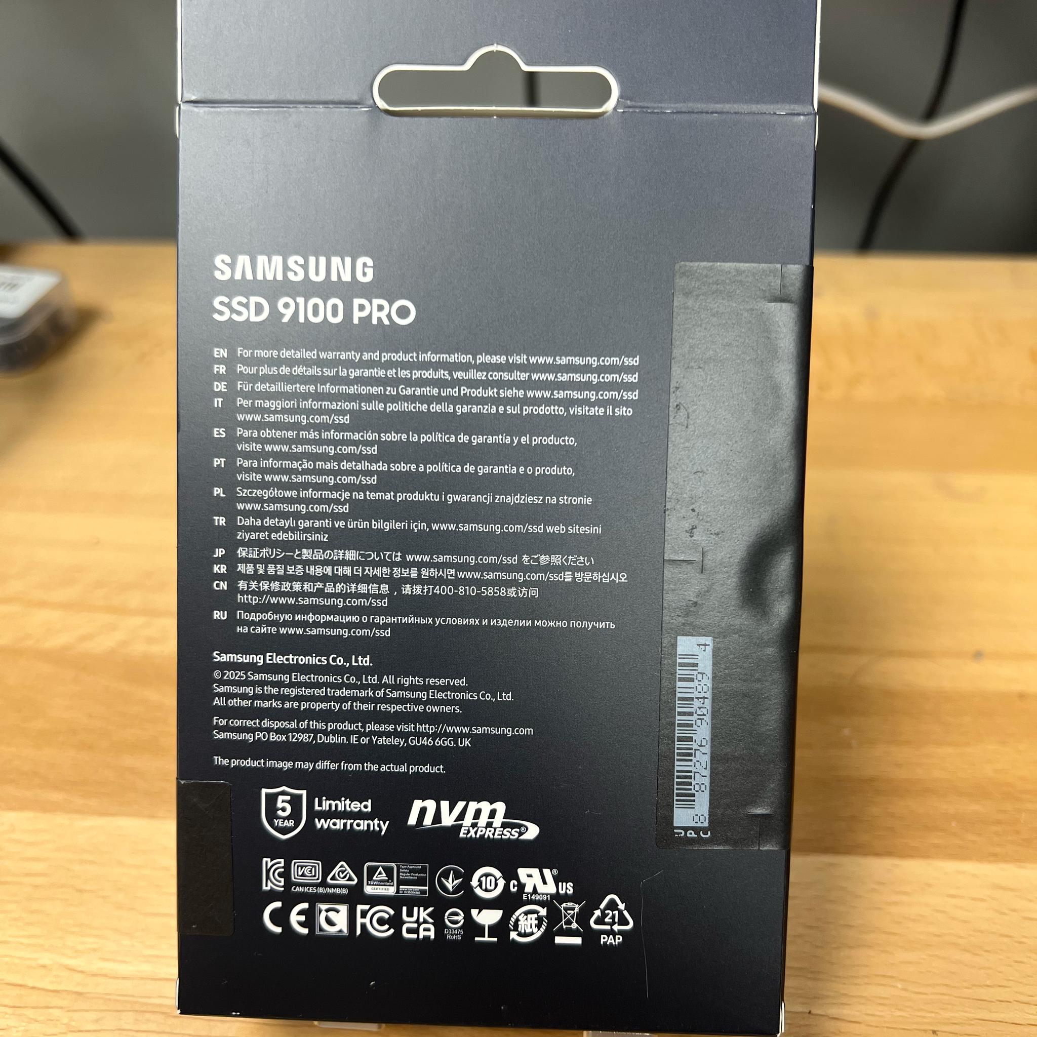 Samsung - 9100 PRO 4TB Internal SSD PCIe Gen 5x4 NVMe, Speeds Up to 14800 MB/s