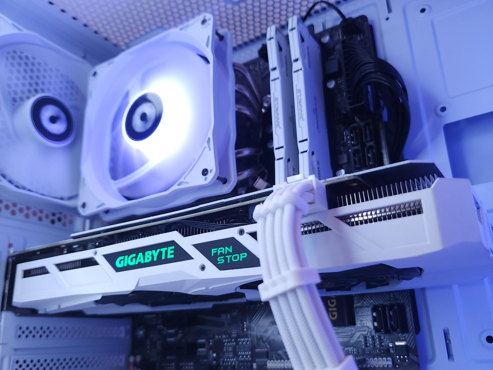 💜🤍GTX 1060 // Core i3 10100F // 16GB 3200MHz // 1TB NVMe Gen 3