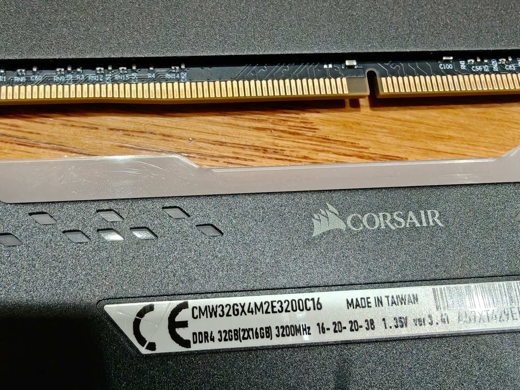 Corsair Vengeance RGB PRO 32GB KIT (2x16) DDR4 3200MHz