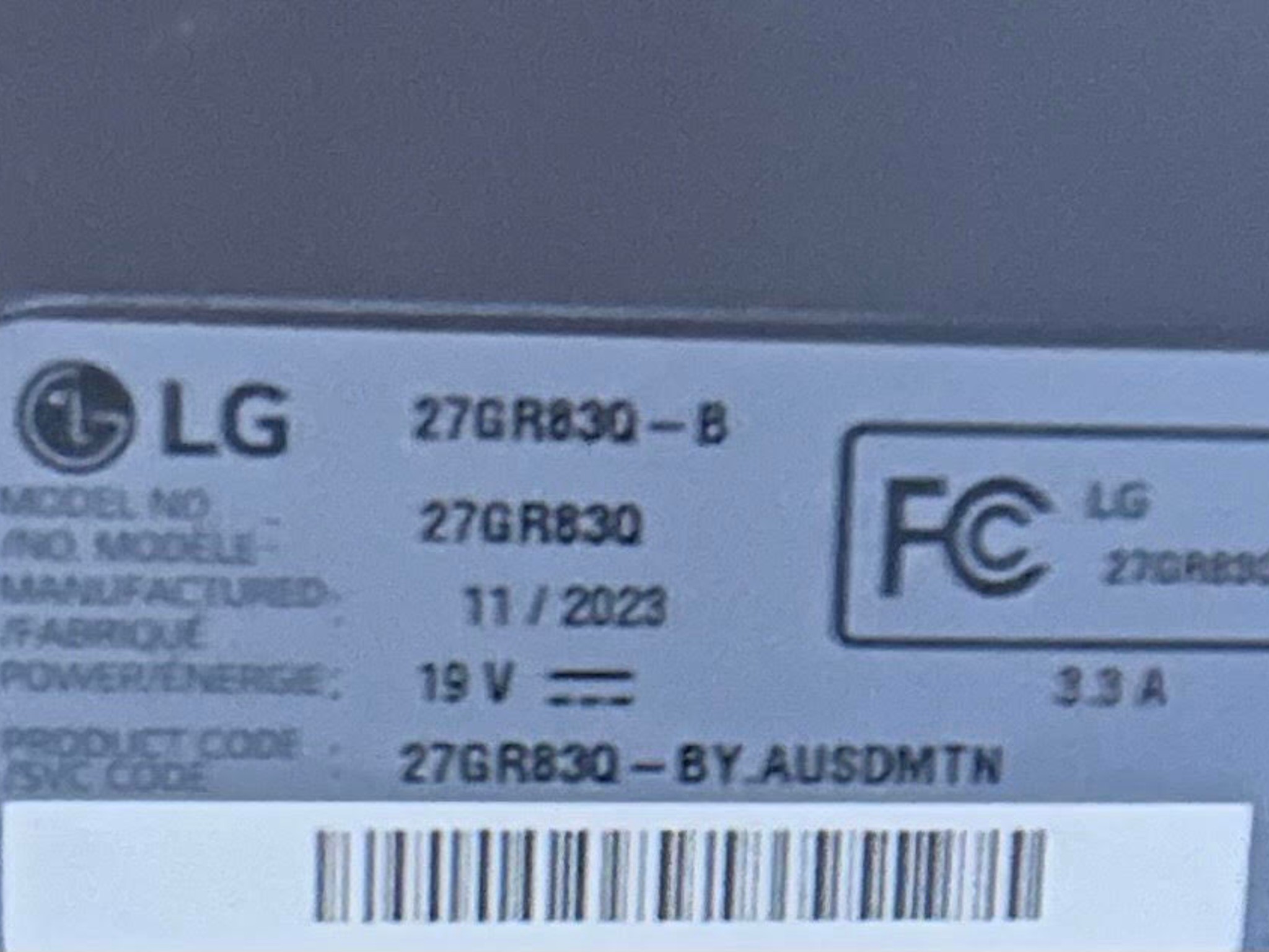 LG UltraGear 27" (1440P) (240Hz) Gaming Monitor (27GR83Q-B)