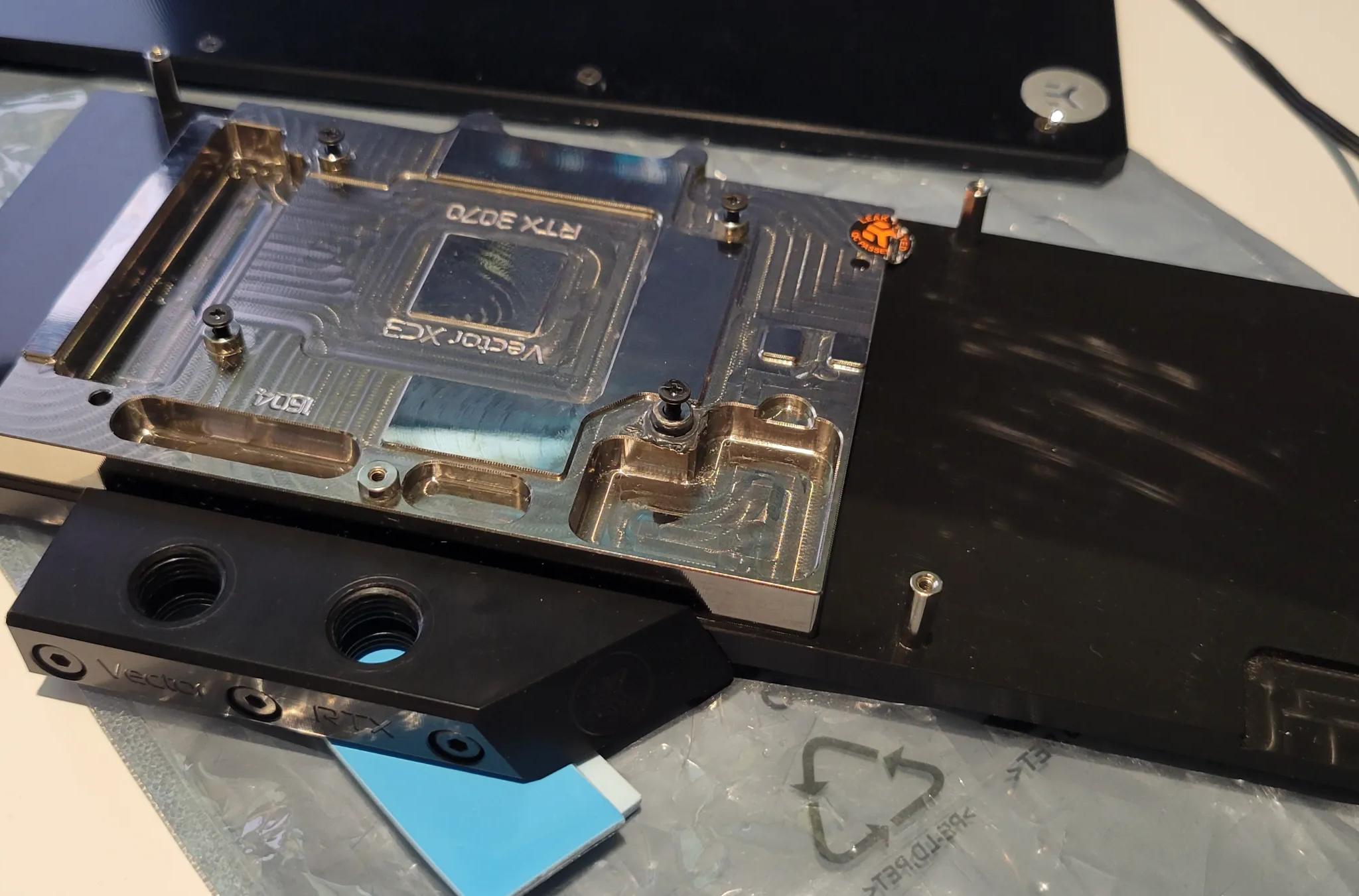 EVGA GeForce RTX 3070 XC3 ULTRA 8GB GDDR6 Graphics Card + EK Quantum Vector waterblock included