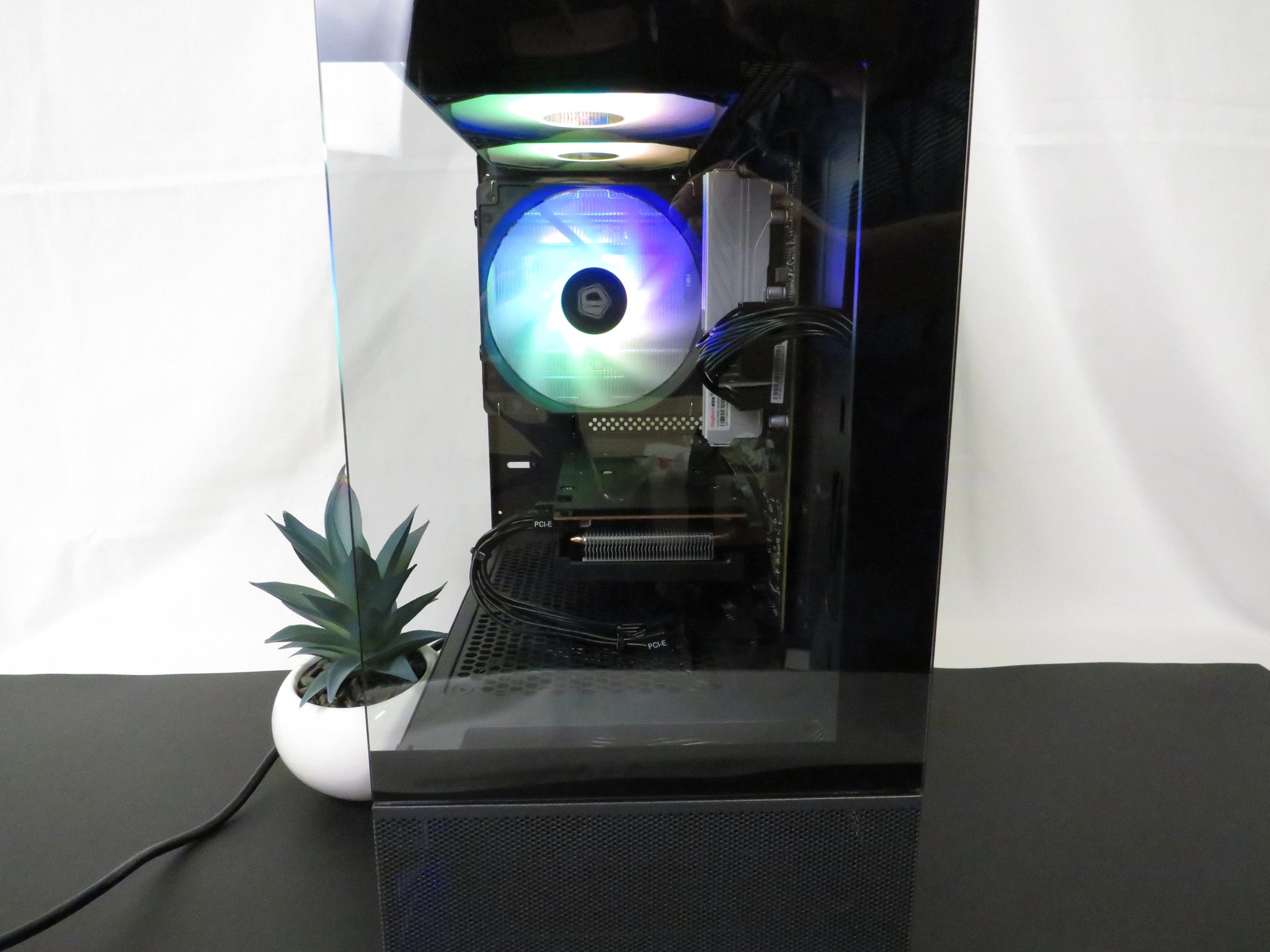 AM5 GAMER! Ryzen 5 7500F + RX 7600 + 16 GB DDR5 + 1 TB NVME
