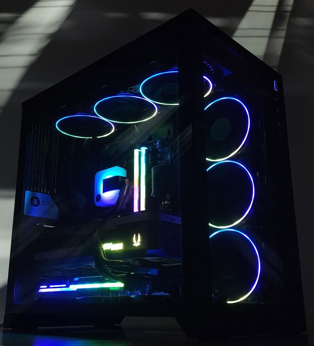 Gaming PC Ryzen 7 9800X3D 32GB RAM 2TB SSD RTX 5080 16GB Windows 11 Computer