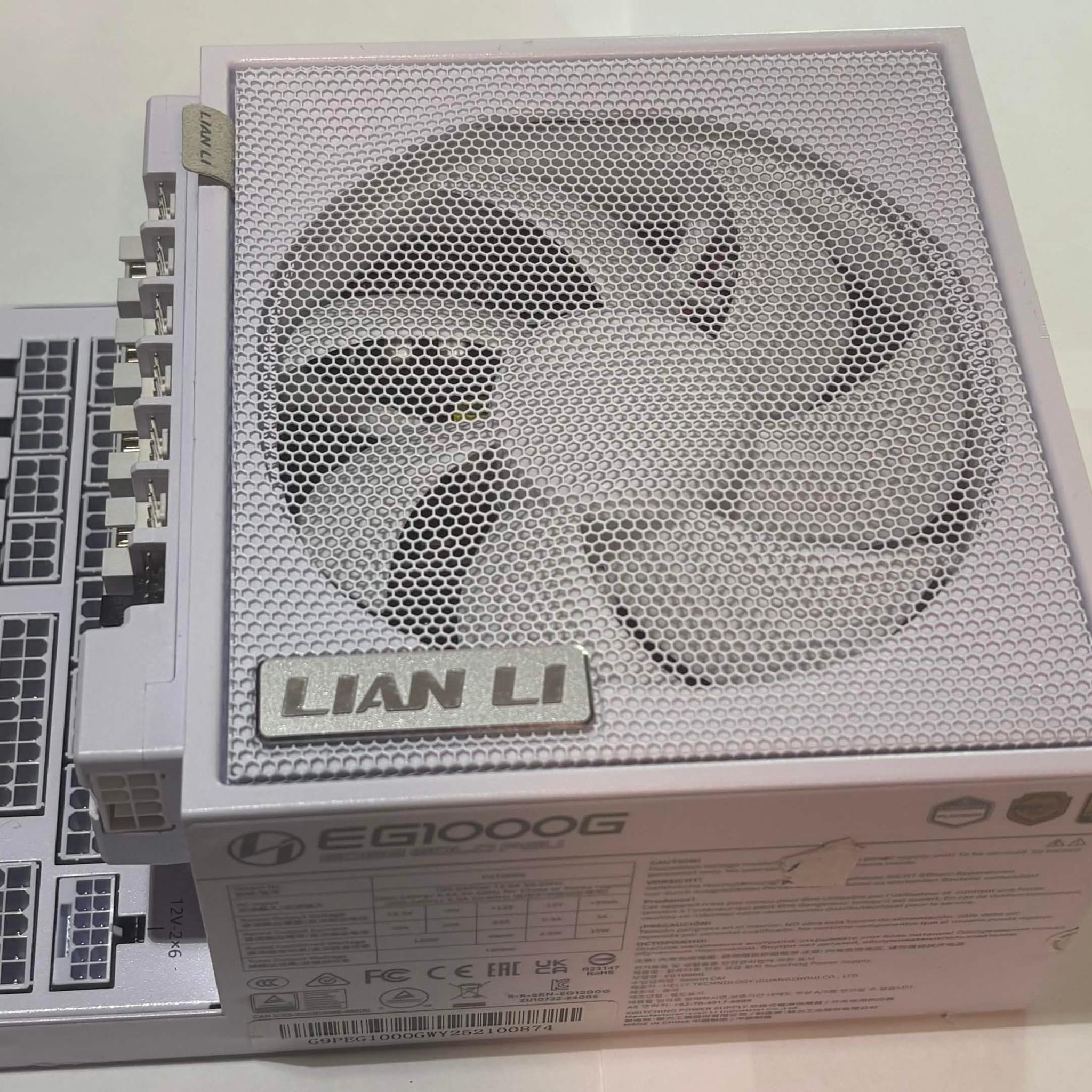 Lian Li EDGE EG1000G 1000W 80+ Gold Fully Modular PSU White