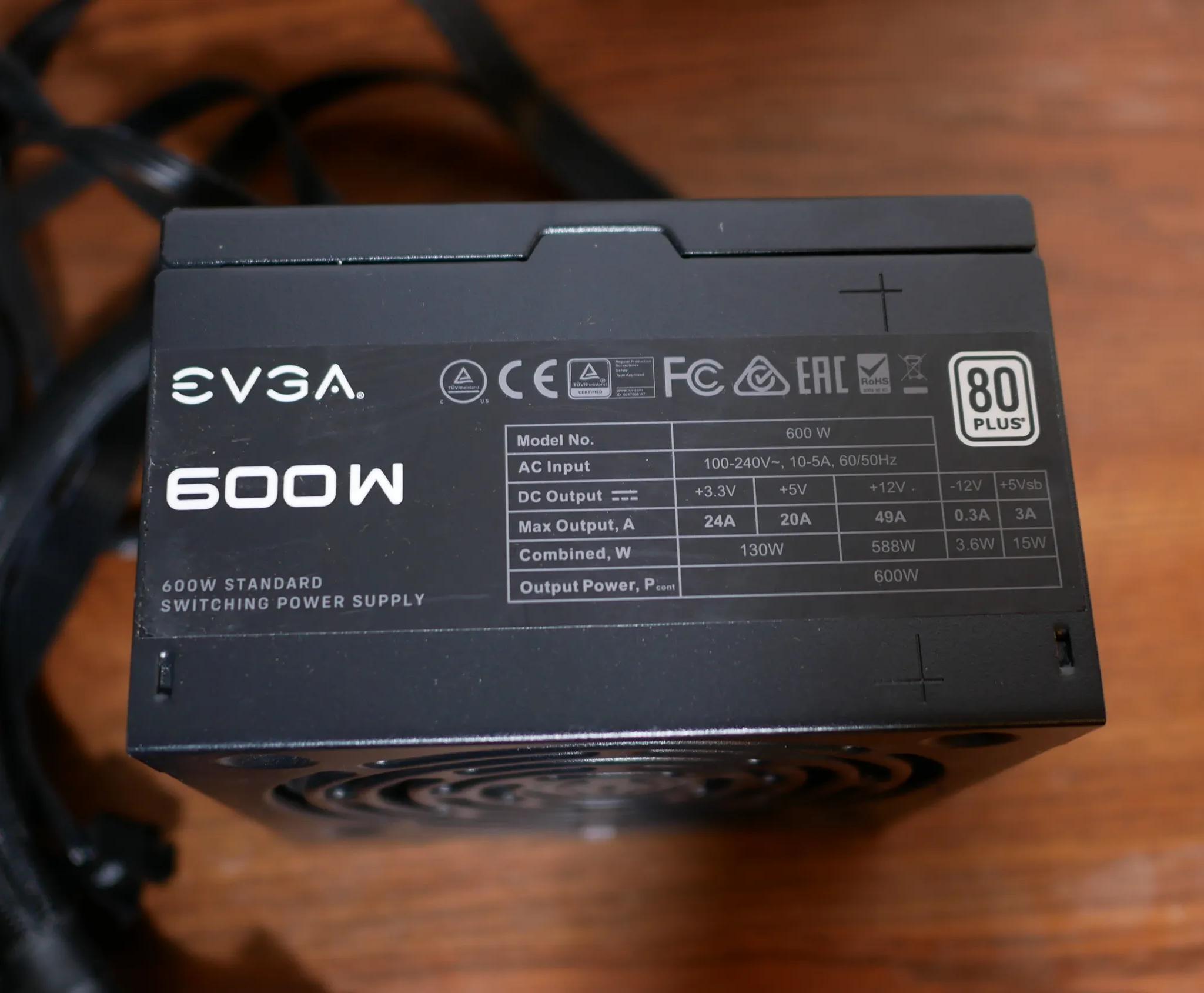 EVGA 600 W1, 80+ WHITE 600W, Power Supply 100-W1-0600-K1