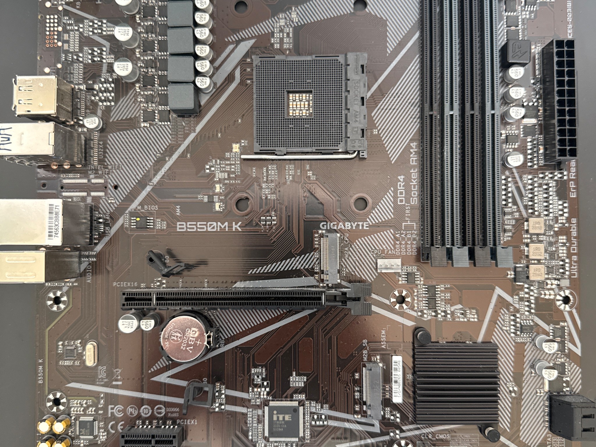 Gigabyte B550M K