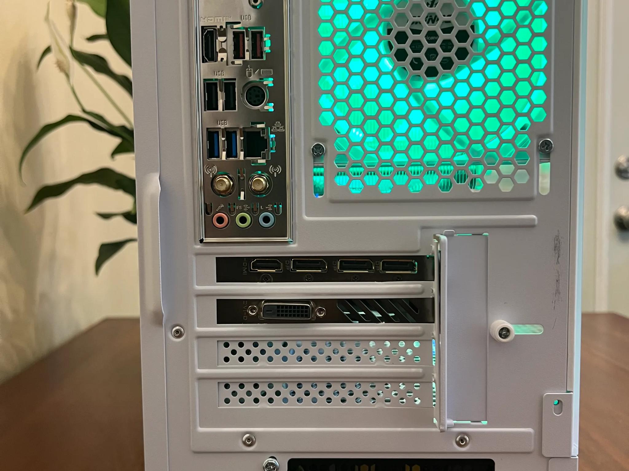 Gaming PC Nvidia GTX 1080 8gb 1tb SSD 16GB RAM WIFi+BT WINDOWS 11, Ryzen 5-5600