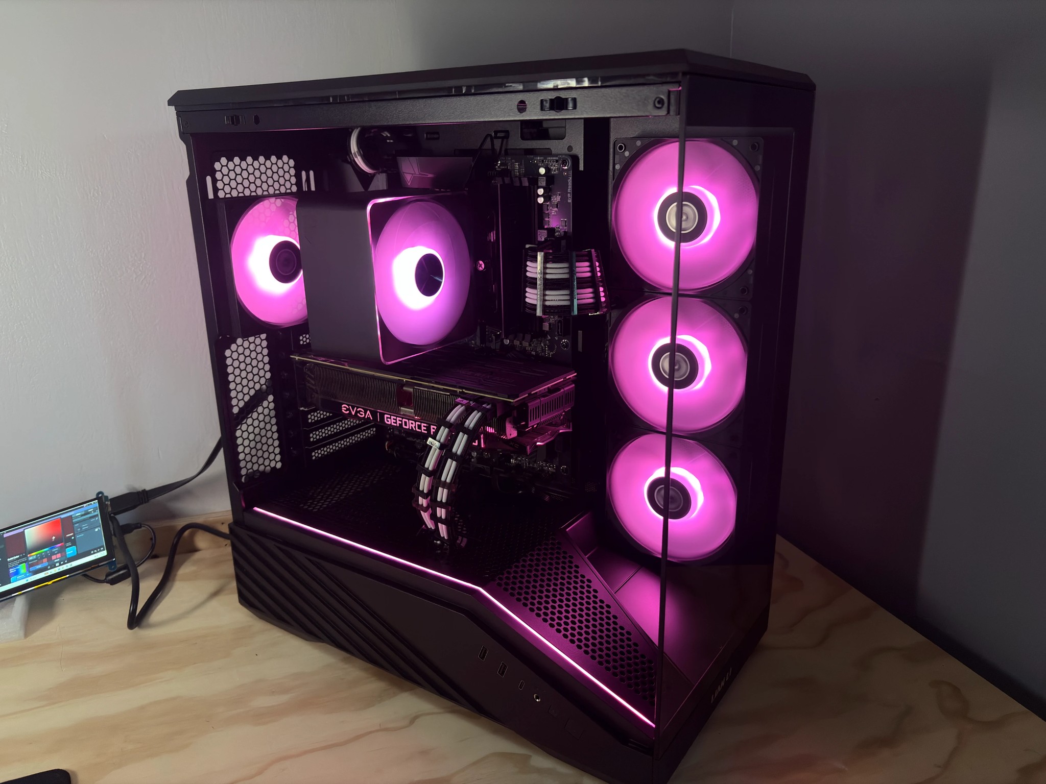 Apex Series PC / Ryzen 5 + RTX 2070 / NVMe SSD / Ready to play!