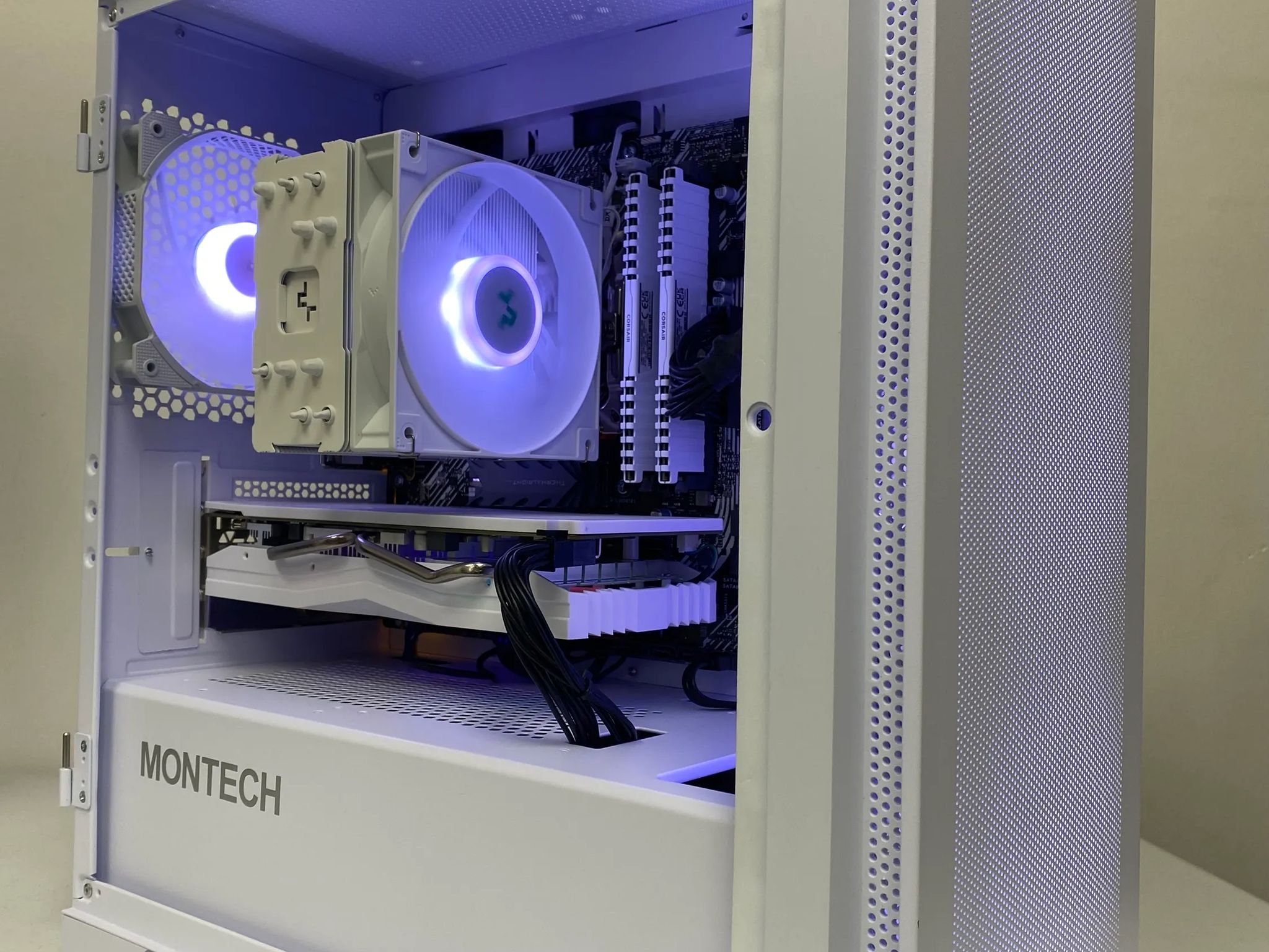Arctic Edge - 1080p Performance PC