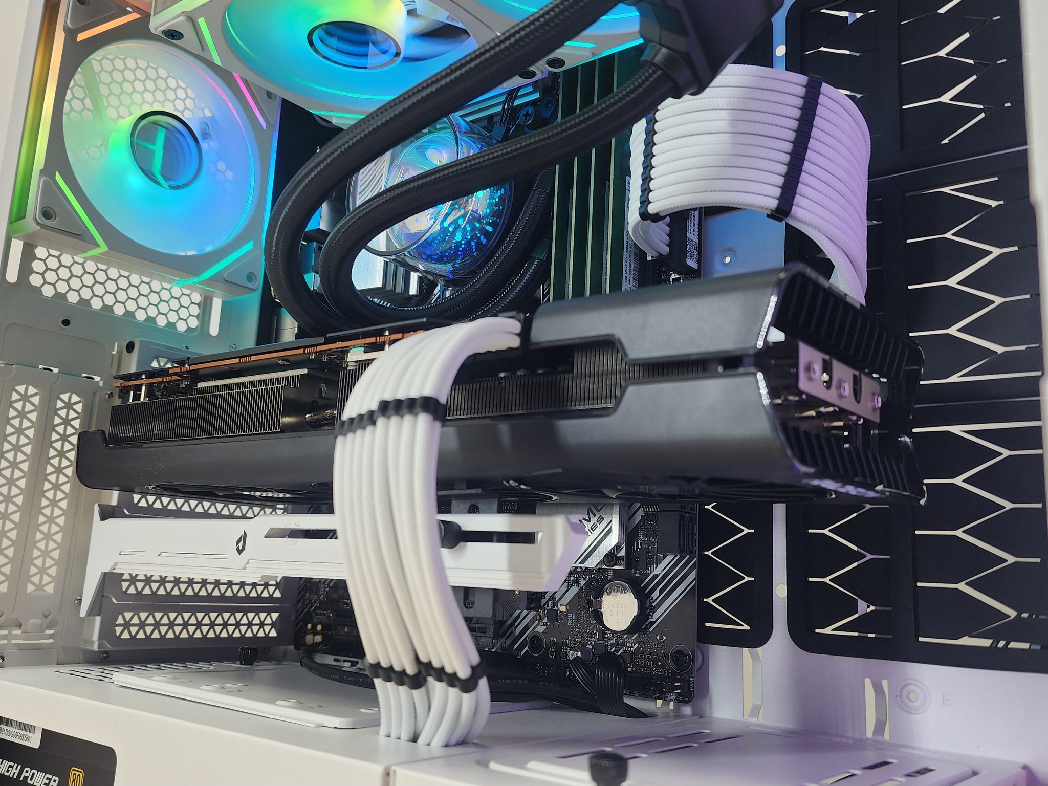 Gaming PC Ryzen 7 5700X 16GB RAM 1TB SSD RX 6800 16GB Windows 11 Computer