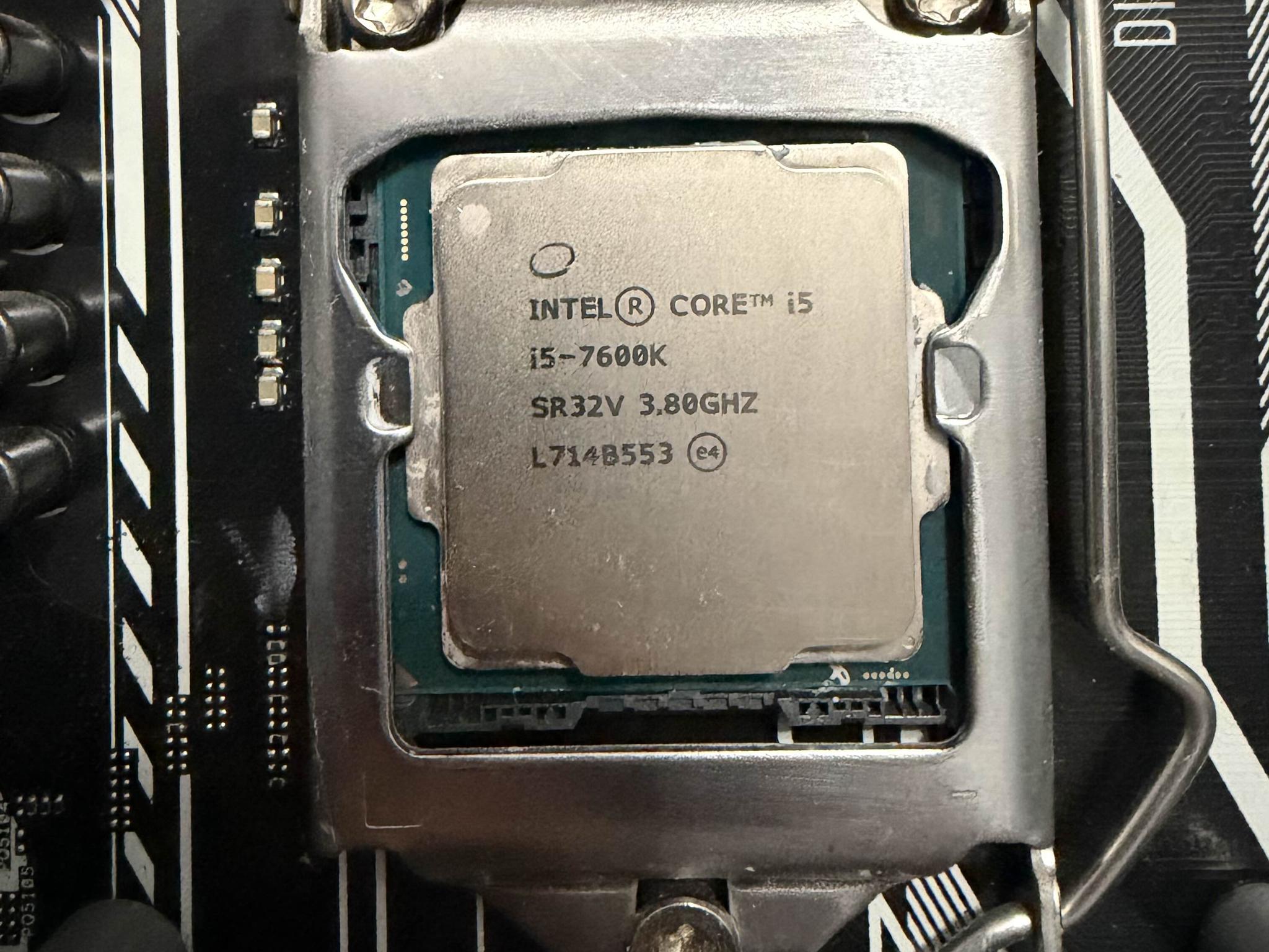 Intel i5-7600k with ASUS Aura Prime z270-AR motherboard and ID Cooling AIO