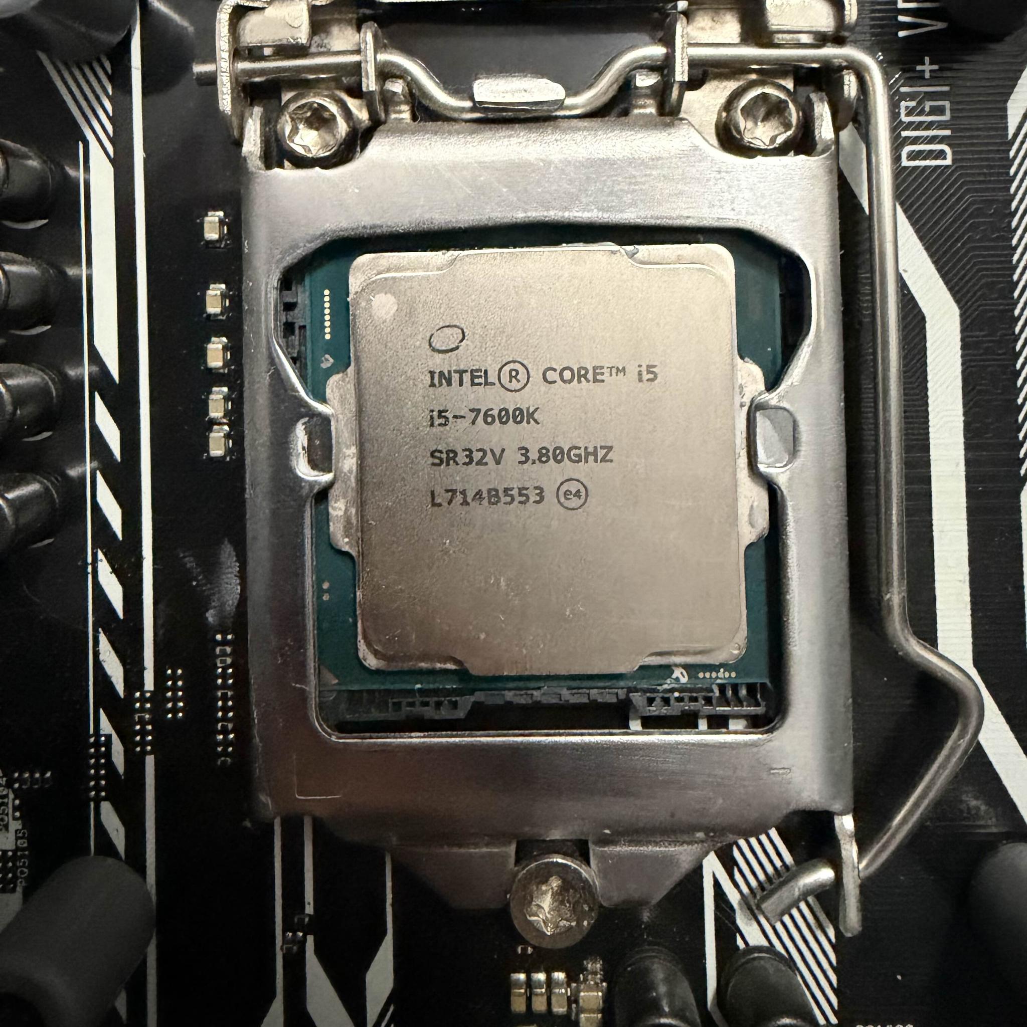 Intel i5-7600k with ASUS Aura Prime z270-AR motherboard and ID Cooling AIO