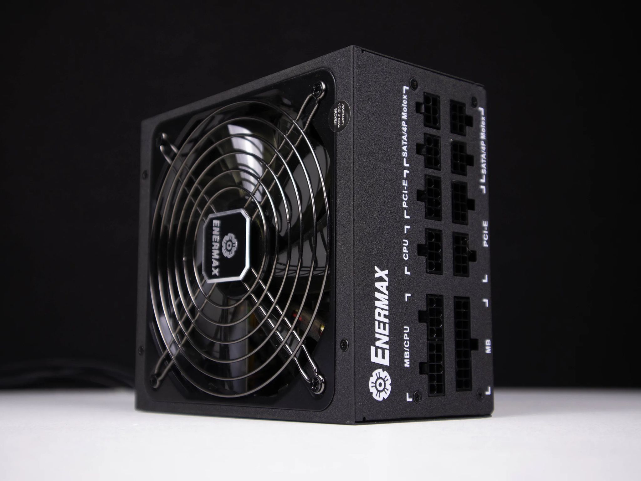 Enermax Revolution D.F 850W 80+ Gold Full Modular Power Supply