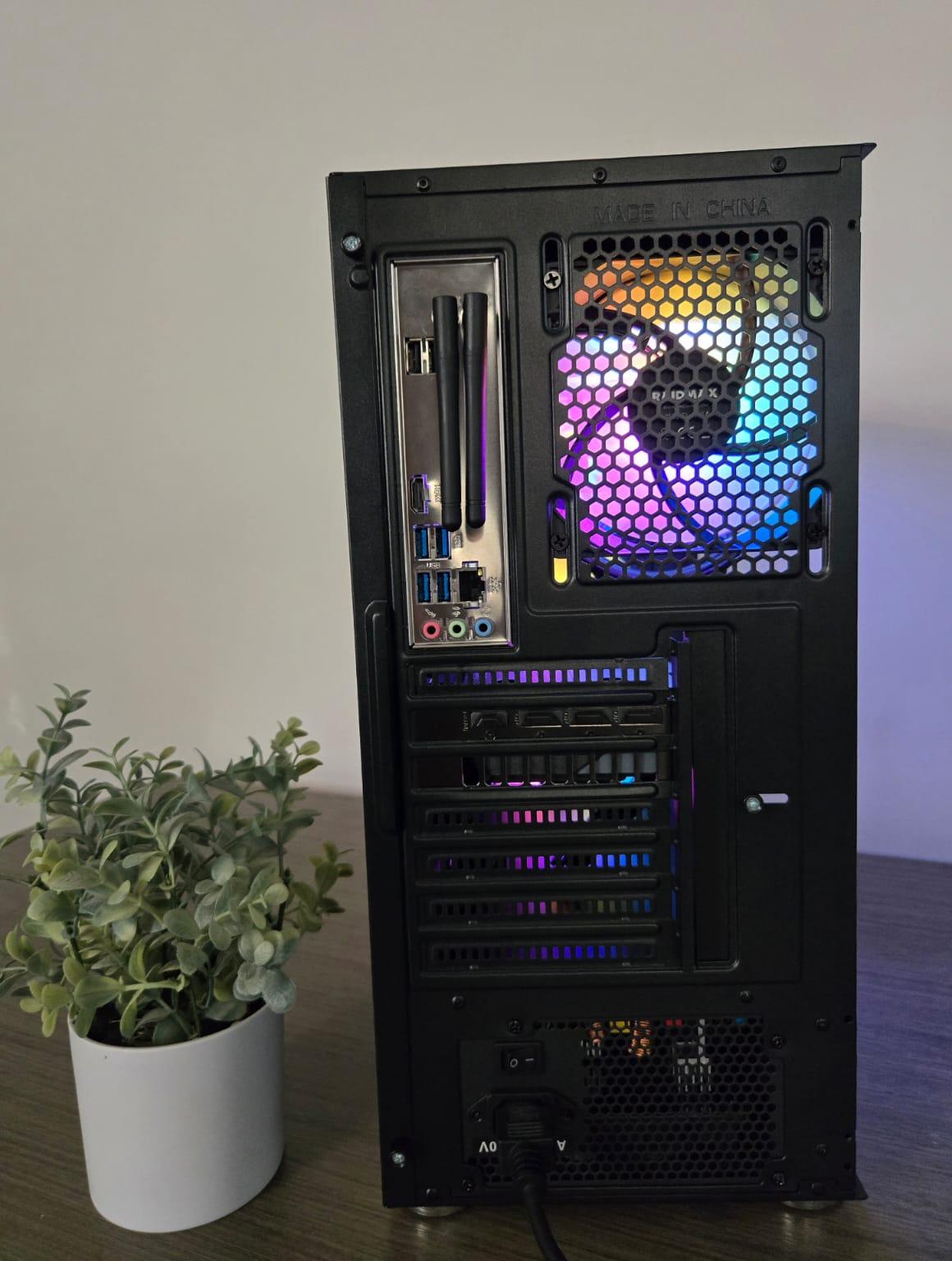 Black gaming pc, 5060 ti 8gb, 16gb ddr4, ryzen 5 5500