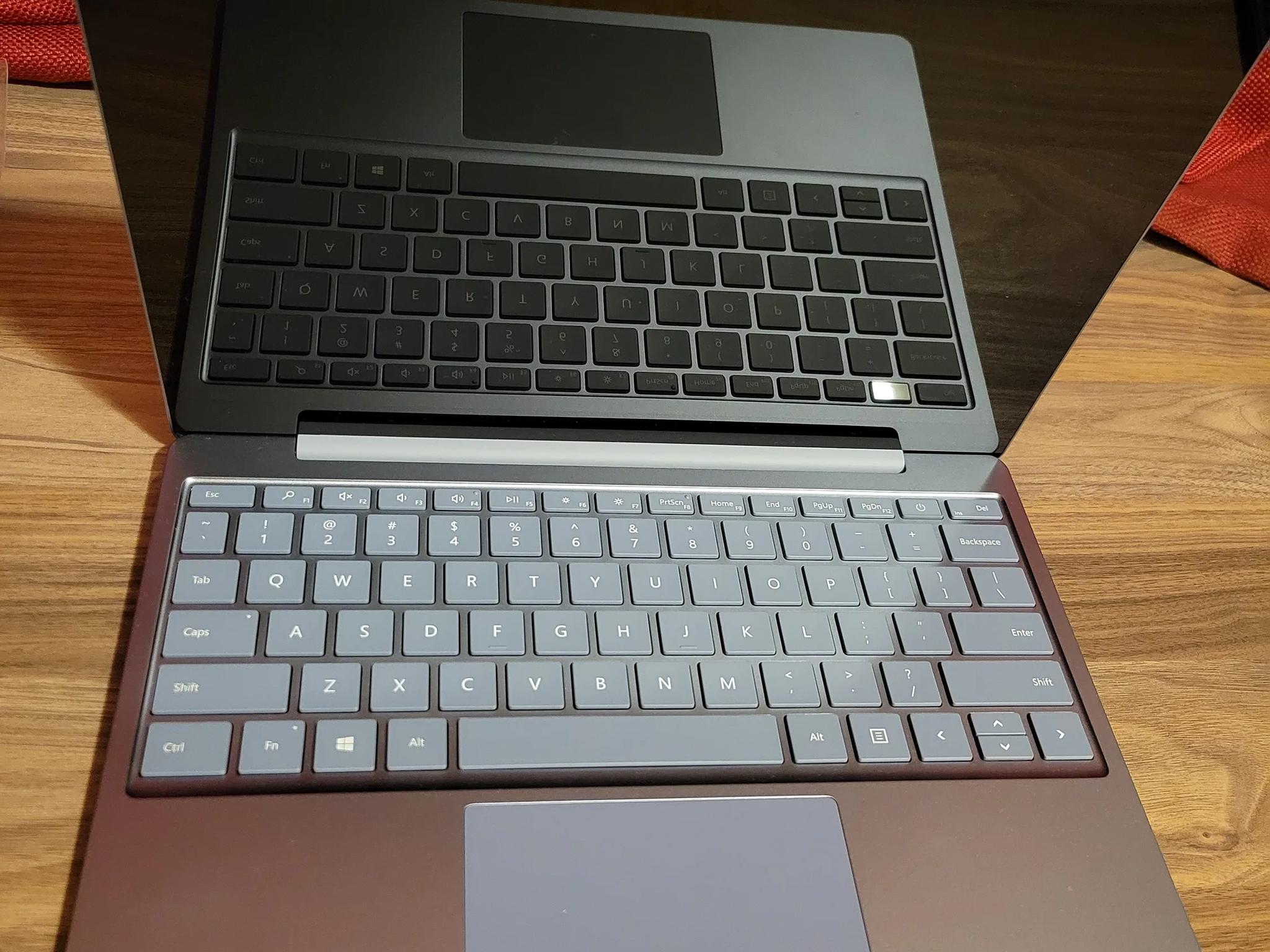 Microsoft Surface Laptop Go - intel i5 - 128gb - 12.4" Touch Screen