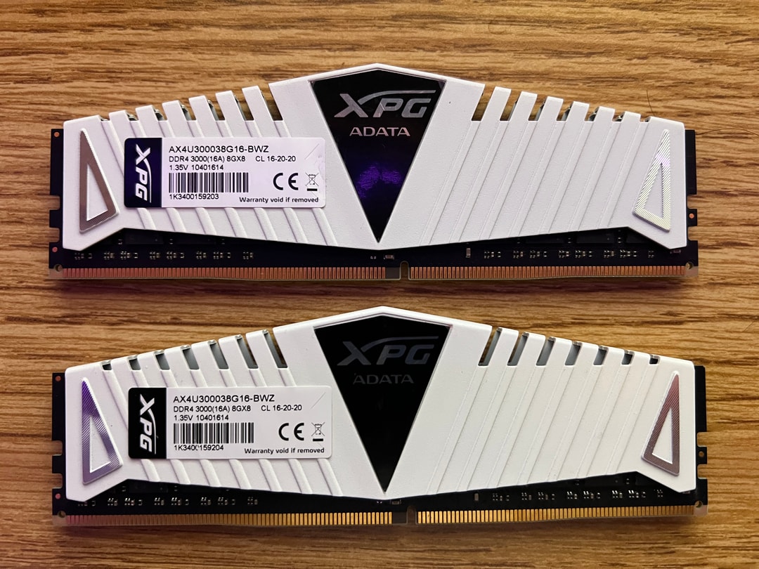16GB (2x8GB) DDR4-3000MHz CL16 ADATA XPG RAM Memory White | Jawa