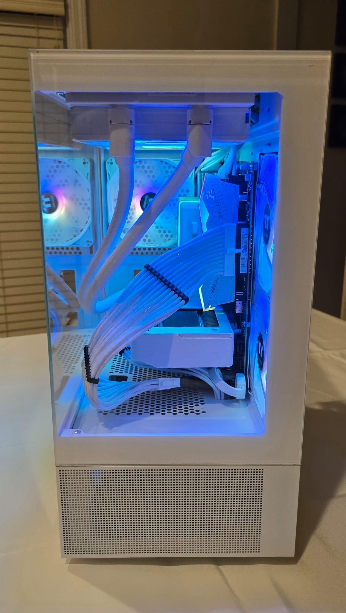 Beautiful White RGB 4060+7700X PC 🔥🔥