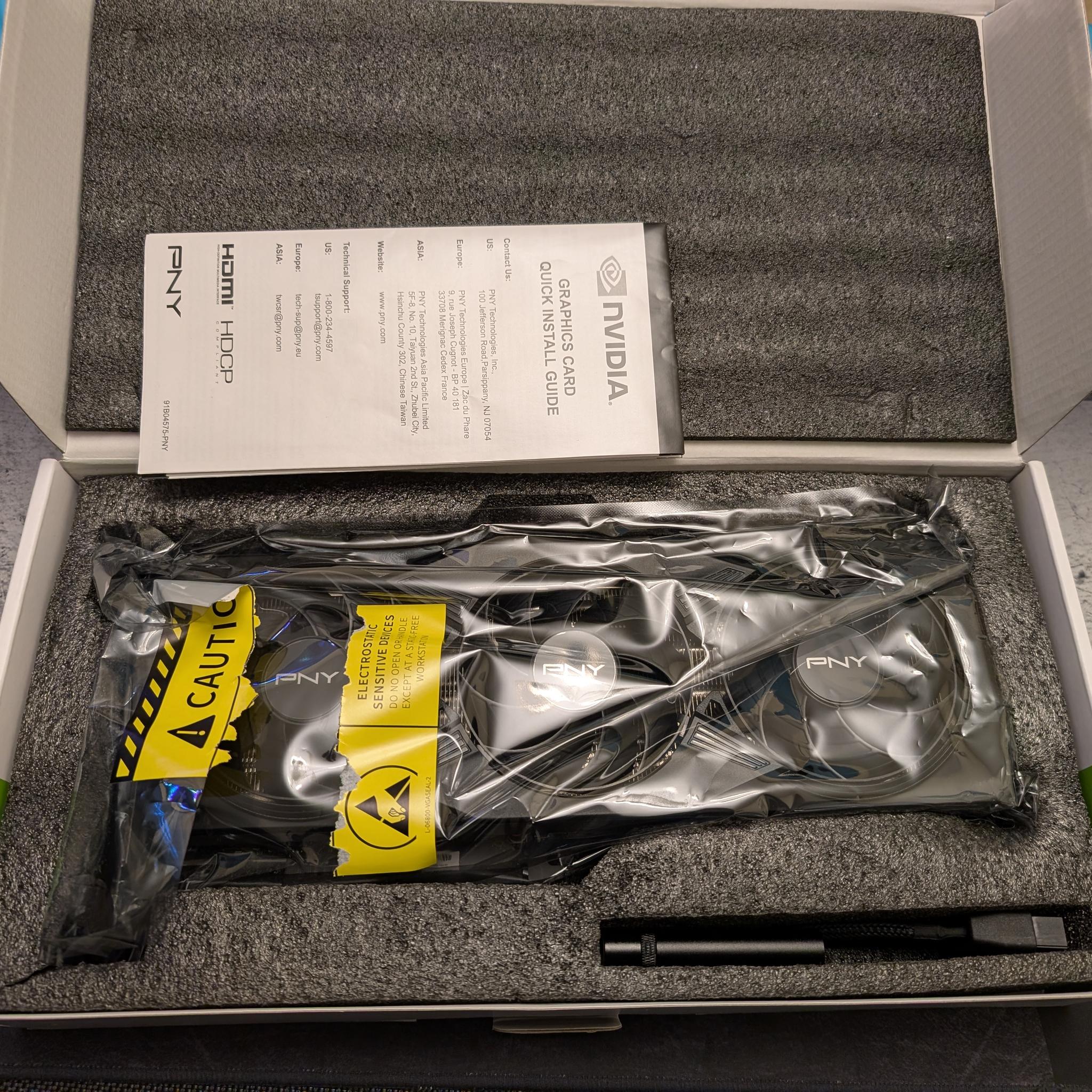 PNY GeForce RTX 5070 Overclocked Triple Fan