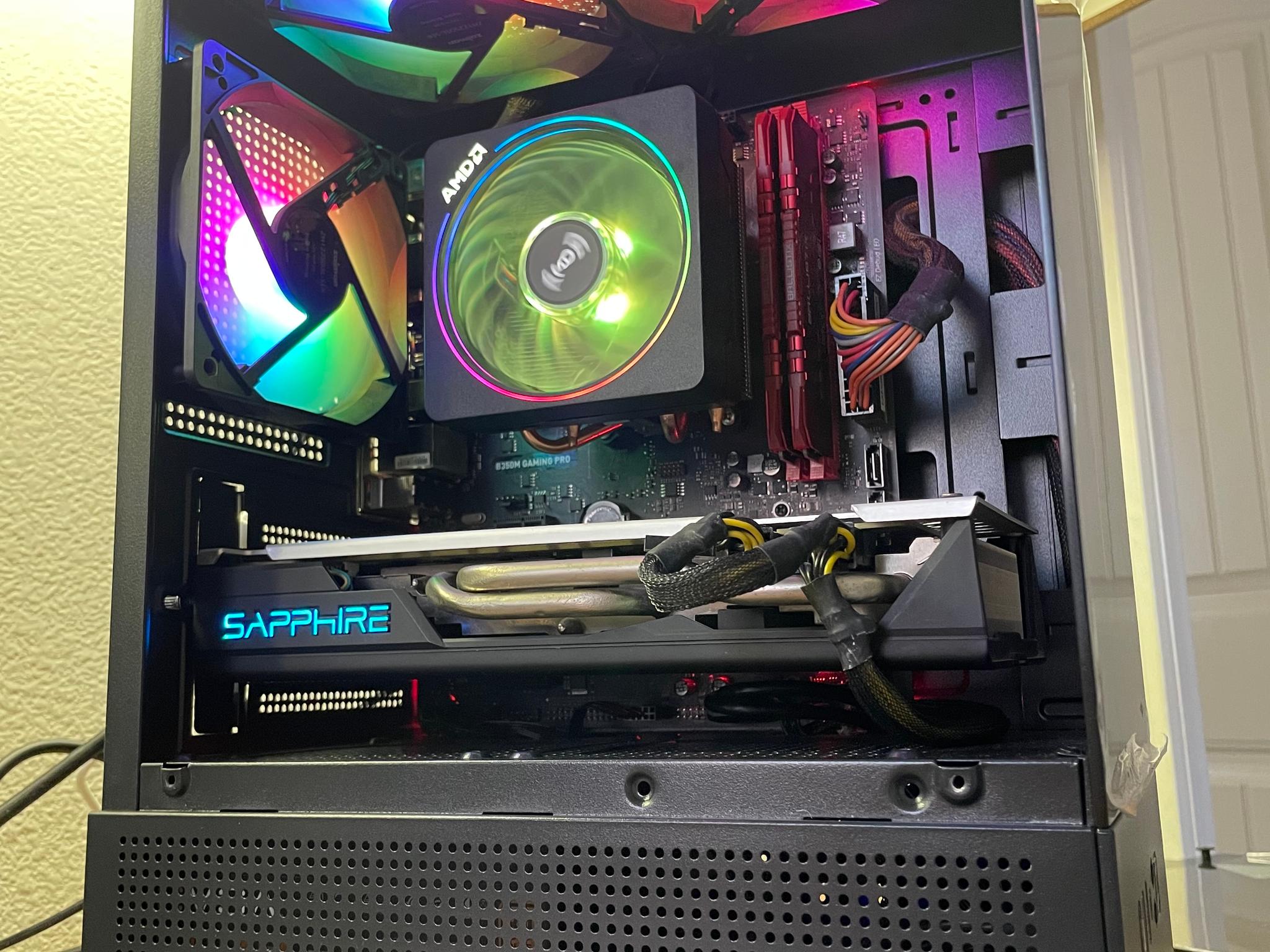 Black RGB “Mini-King” 🤴🖤 Gaming Pc