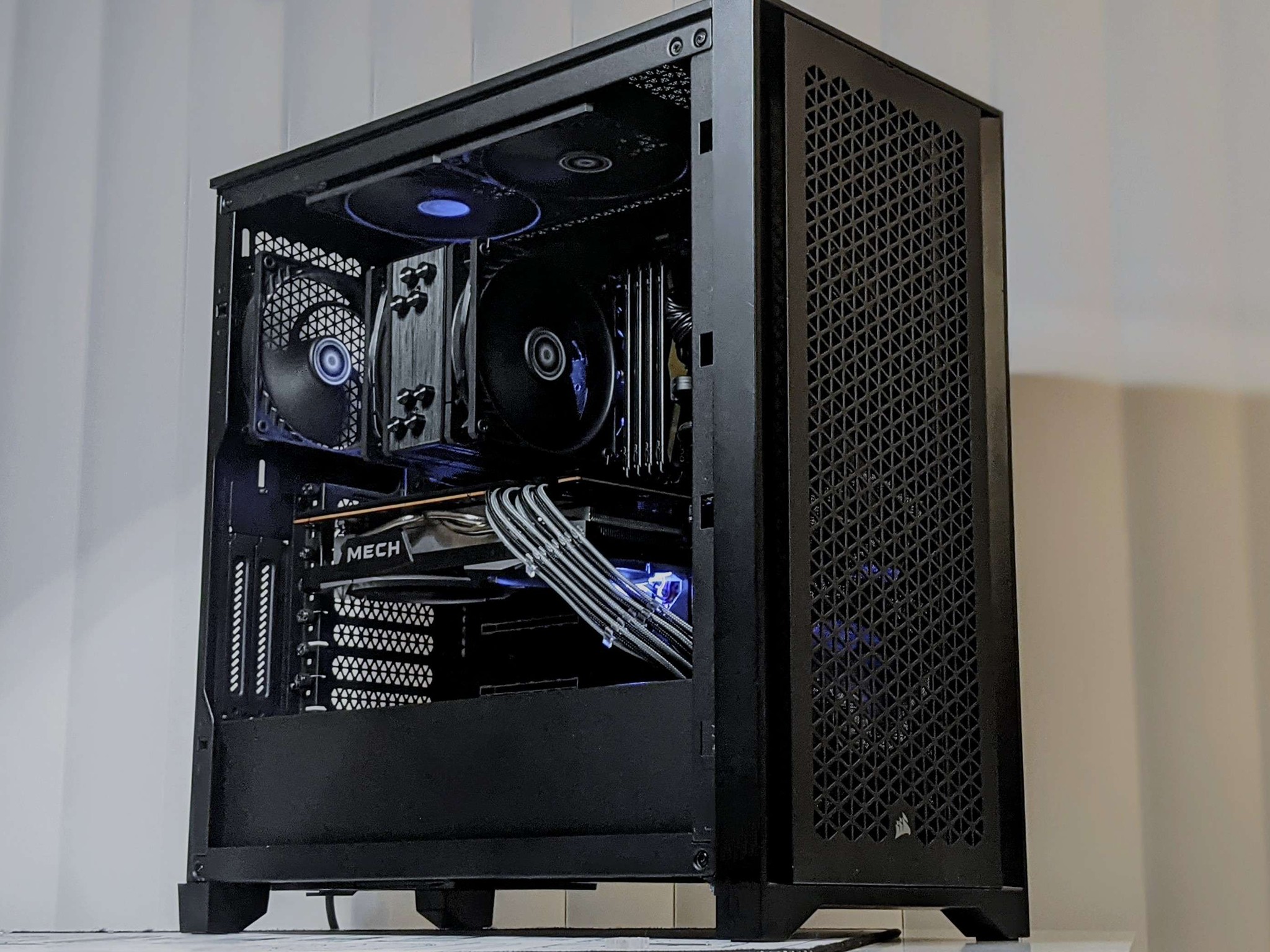 Mute V2 | RX 6700XT 12GB, Ryzen 5 5600, 32GB RAM, 1.5TB SSD, Gaming PC