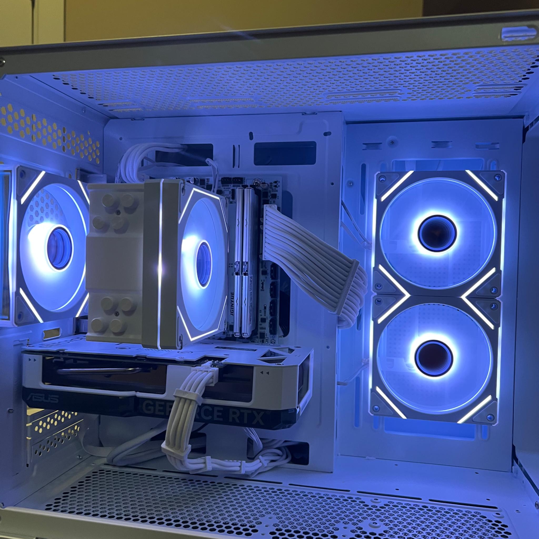 All white gaming pc with |RTX 4060 oc|ryzen 5 5600| 32gb ddr4 3200mhz