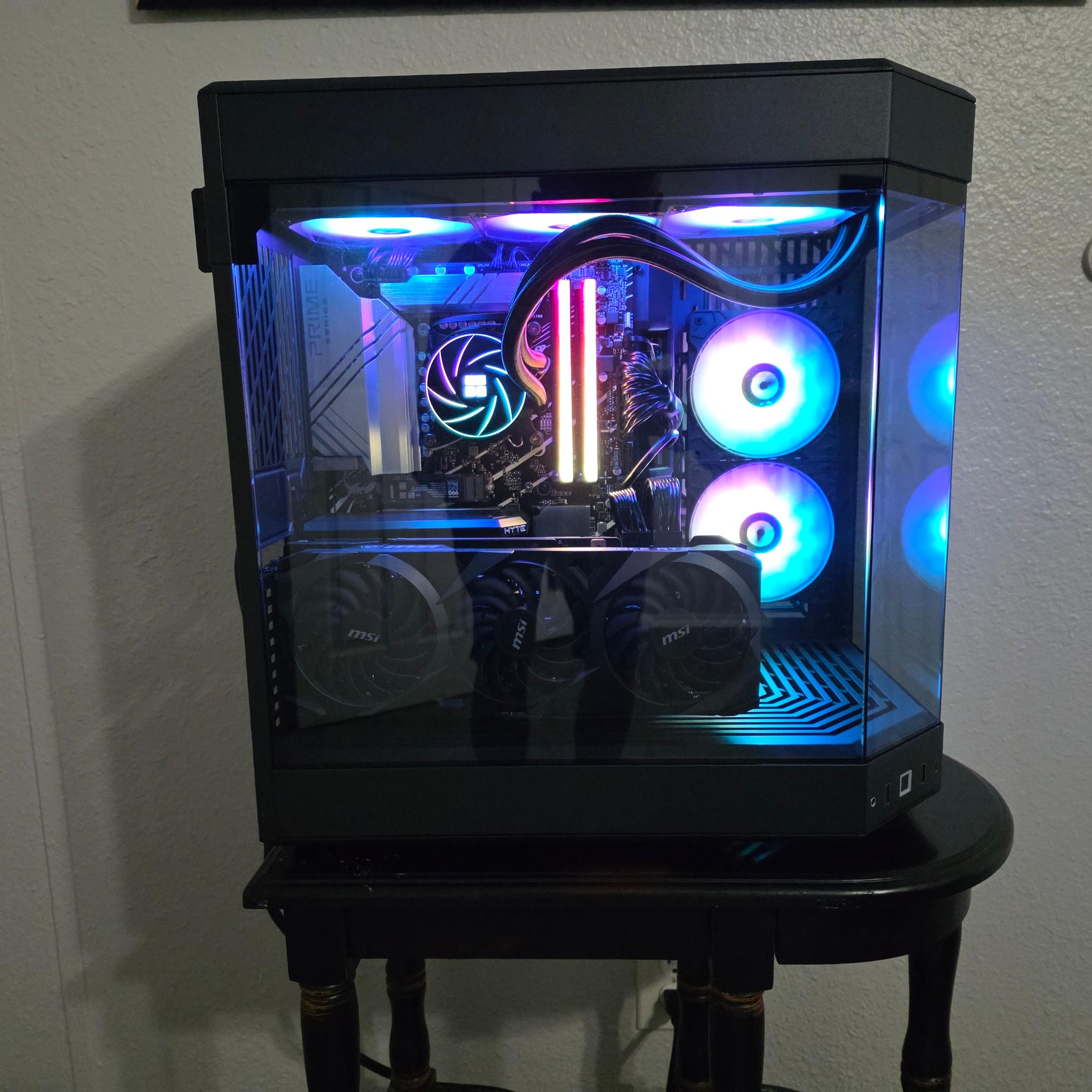 High-End RTX 3090 24GB / i9-14900K Gaming & AI PC – 96GB DDR5 – HYTE Y70