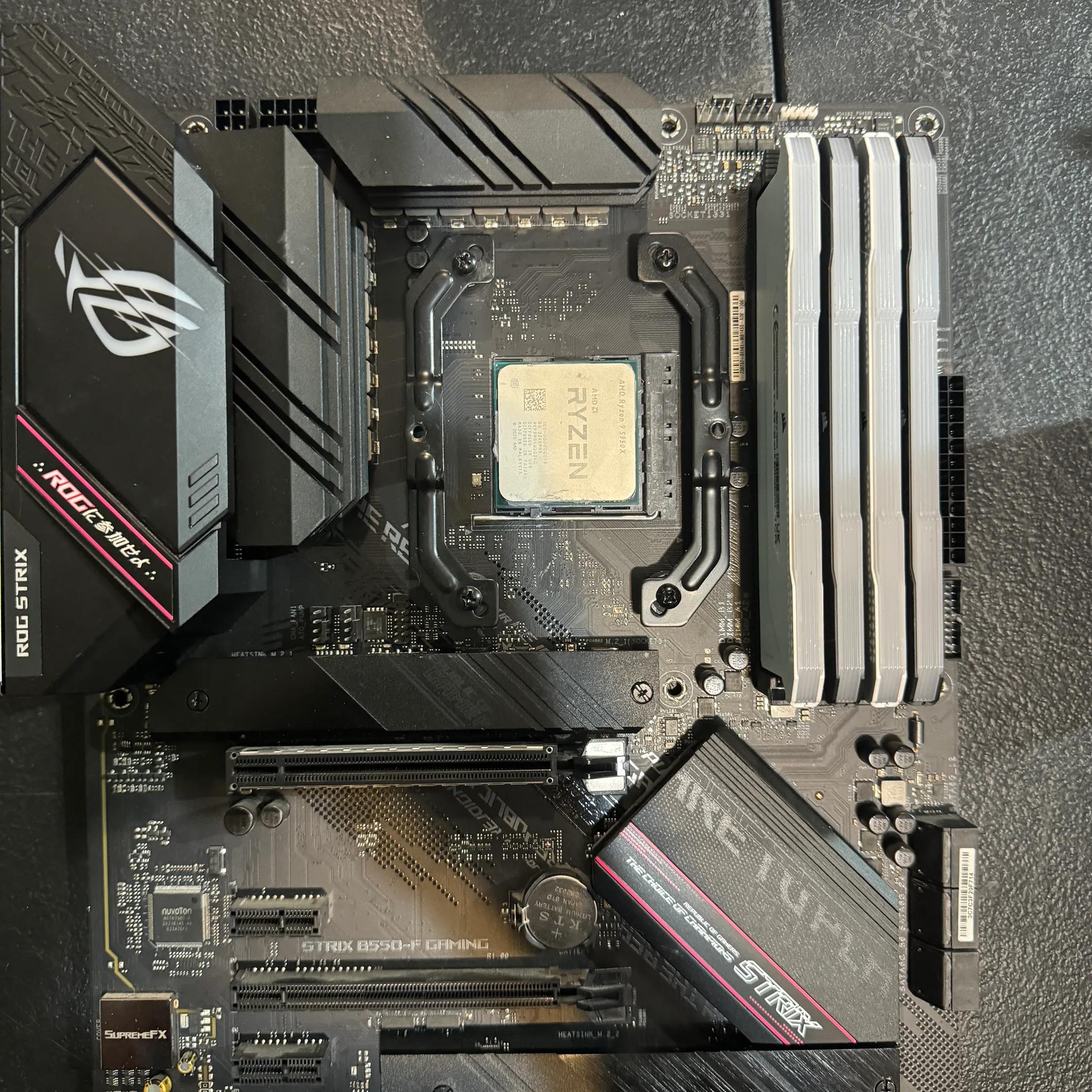 Ryzen 9 5950X/ROG Strix B550/64GB 3600MHZ/1TB 980 Pro CPU+Mobo+RAM+SSD Combo