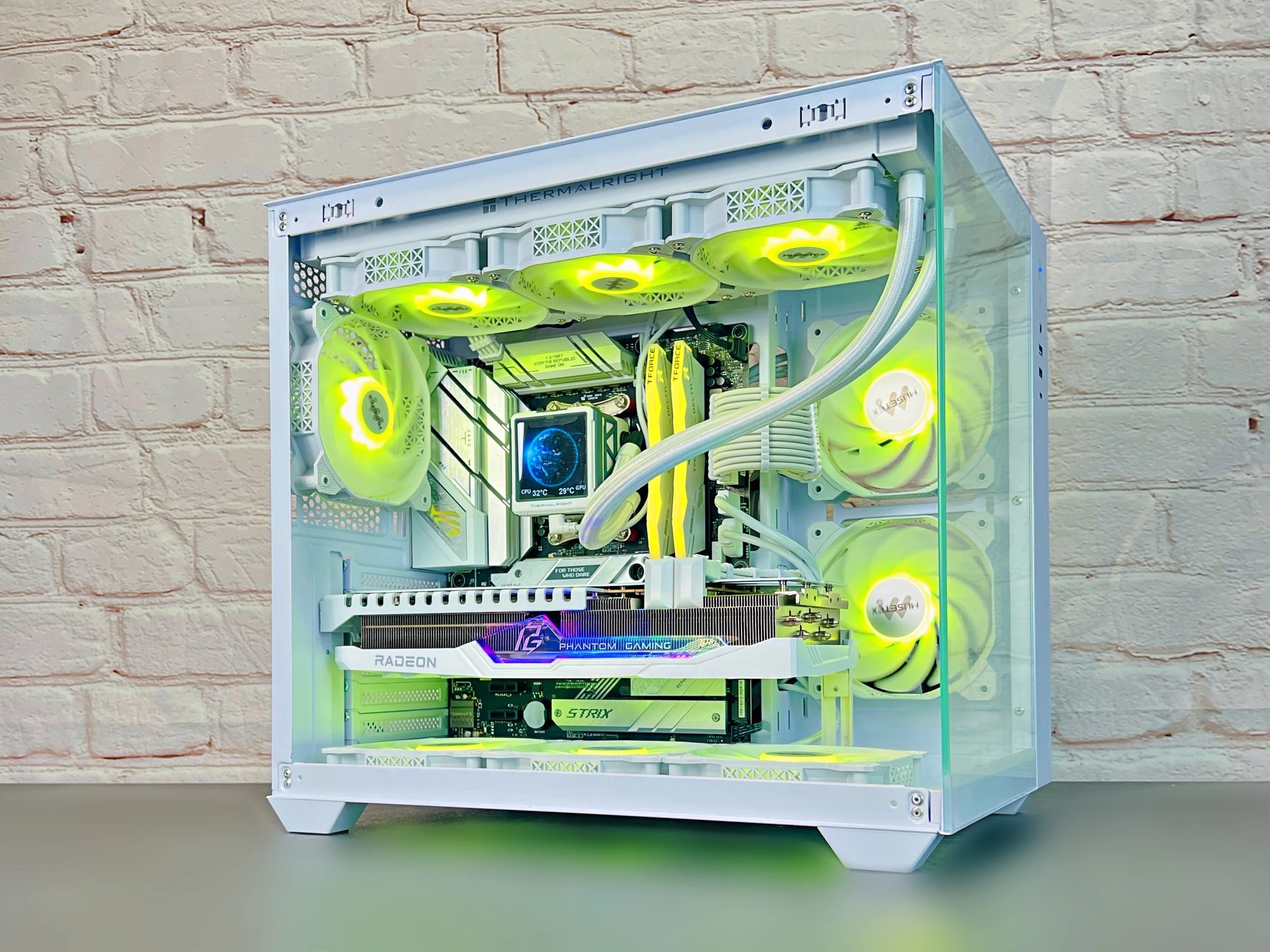 👻 Phantom 👻 Ryzen 7 7800X3D RX 7900 XT 20GB 32GB DDR5 2TB M.2 Win 11Pro Gaming PC 🤯