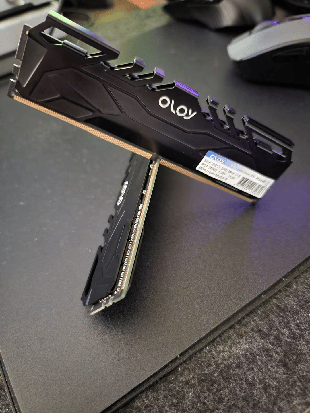 OLOy DDR4 32GB (2X16GB) 3000 MHz
