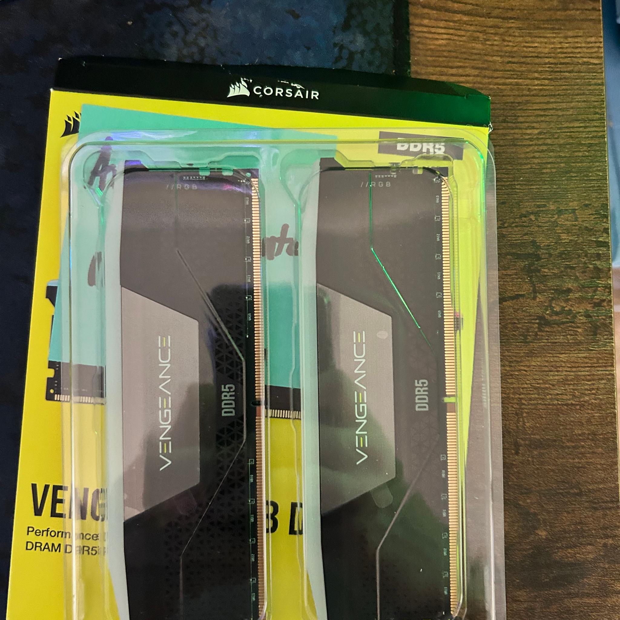 Corsair Vengeance 64GB C32 DDR5 6400MHz [CMH64GX5M2Y6400C32]