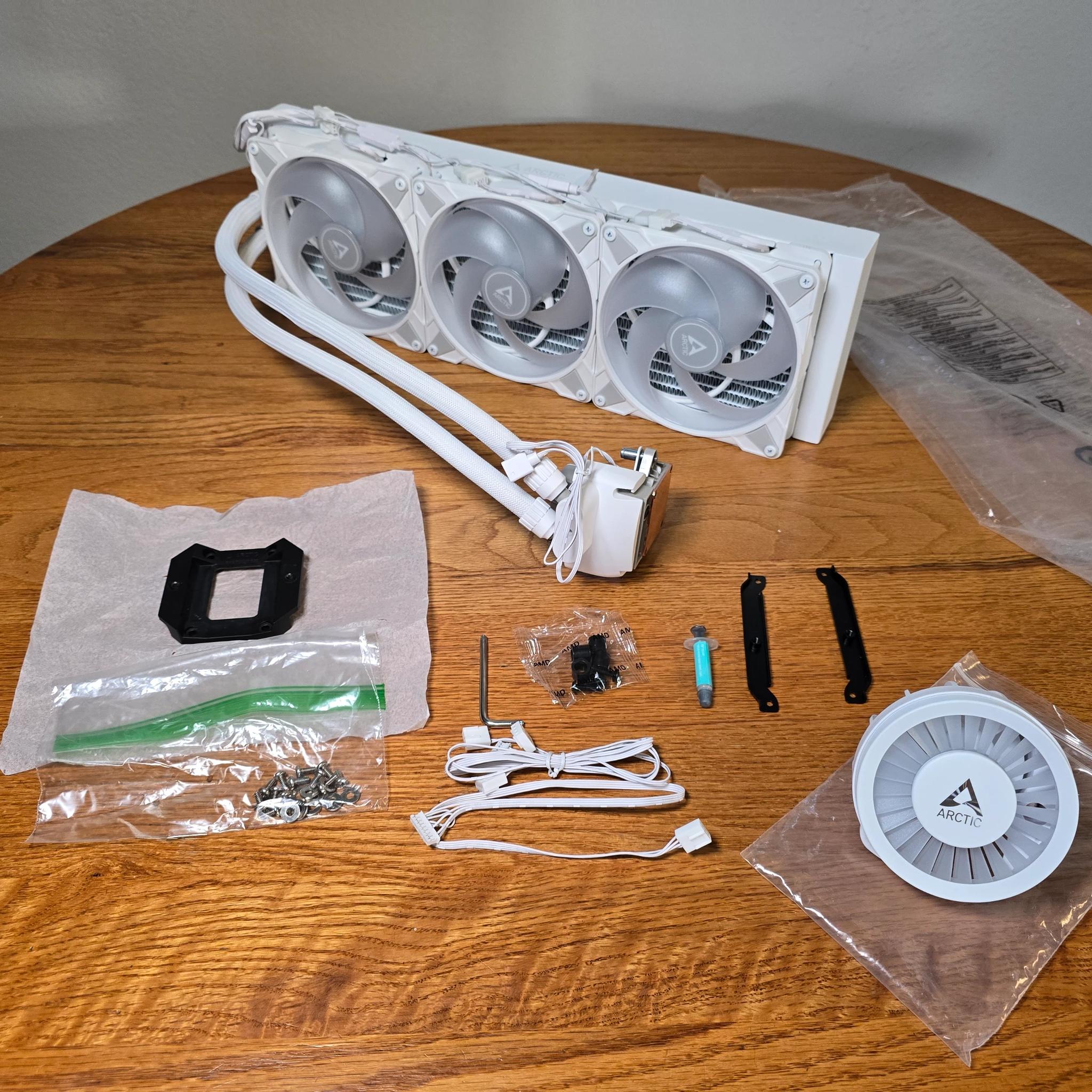 Like New ARCTIC Liquid Freezer III 420 A-RGB (White) AIO Liquid Cooler !!